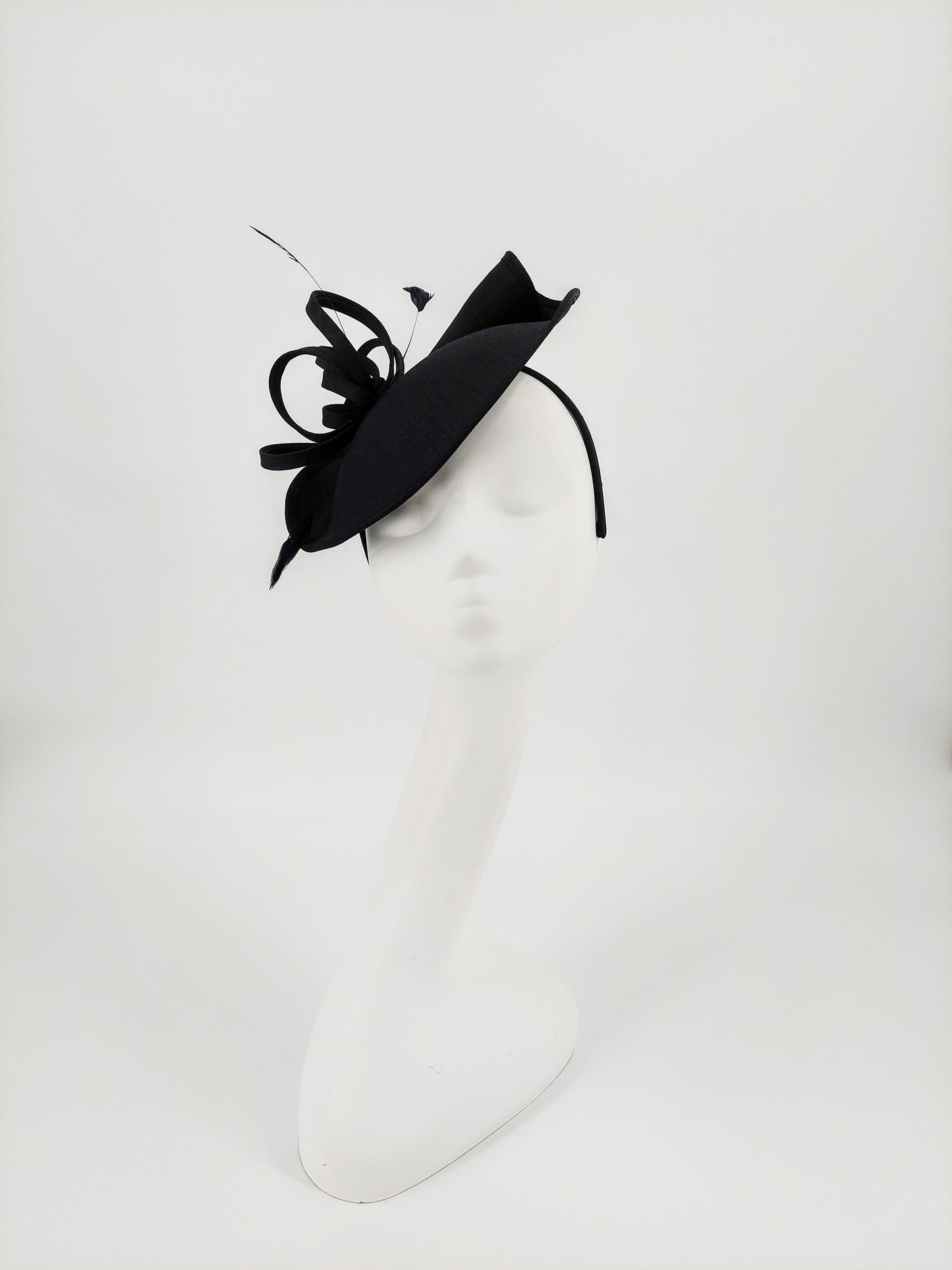 Hat Haven Millinery - Best Kentucky Derby hats, custom hats, hat maker, milliner, derby hats in Louisville, ladies hats, dress hats, church hats, men's hats, Kentucky Derby hats, hat store Louisville Kentucky.