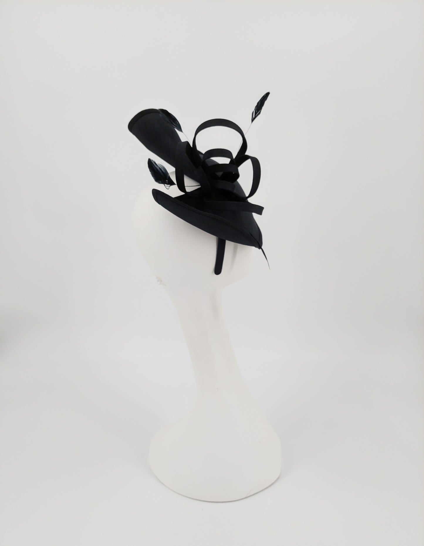 Hat Haven Millinery - Best Kentucky Derby hats, custom hats, hat maker, milliner, derby hats in Louisville, ladies hats, dress hats, church hats, men's hats, Kentucky Derby hats, hat store Louisville Kentucky.