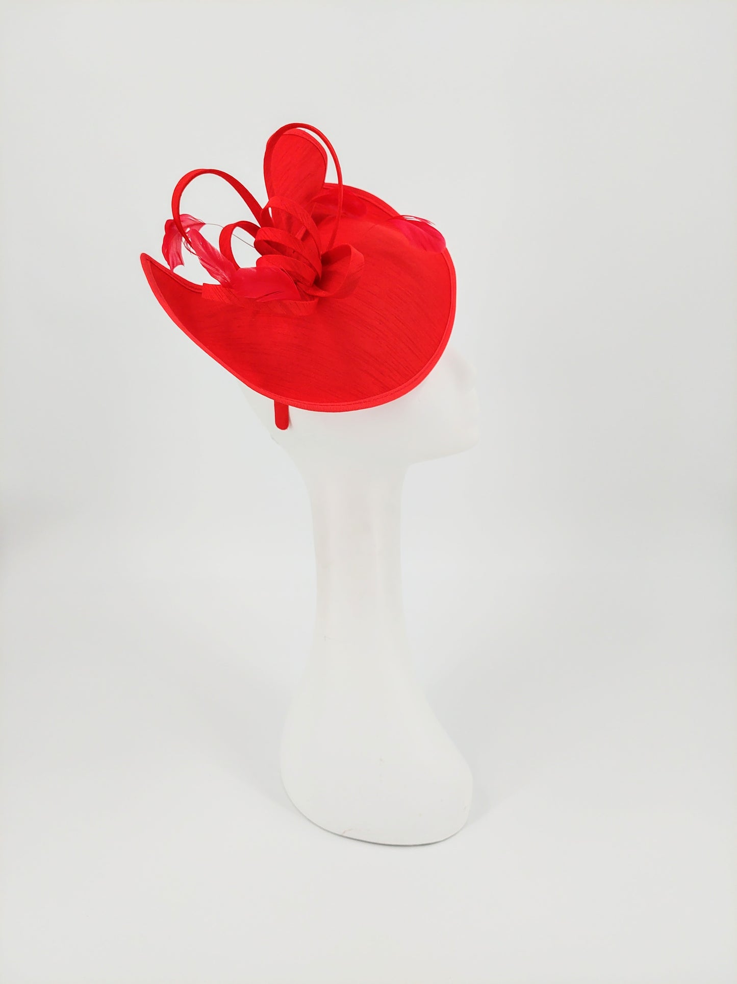 Hat Haven Millinery - Best Kentucky Derby hats, custom hats, hat maker, milliner, derby hats in Louisville, ladies hats, dress hats, church hats, men's hats, Kentucky Derby hats, hat store Louisville Kentucky.