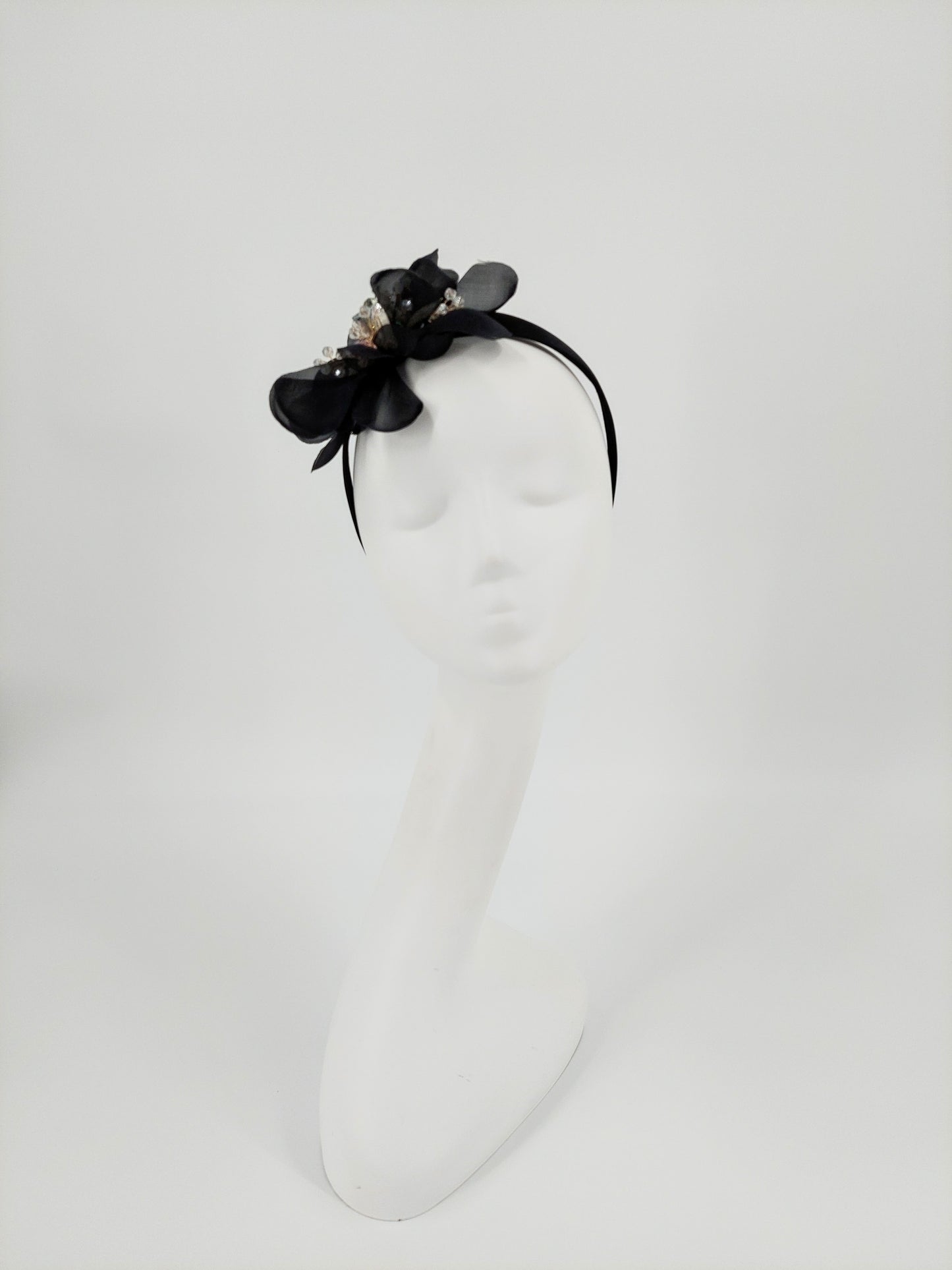 Hat Haven Millinery - Best Kentucky Derby hats, custom hats, hat maker, milliner, derby hats in Louisville, ladies hats, dress hats, church hats, men's hats, Kentucky Derby hats, hat store Louisville Kentucky.