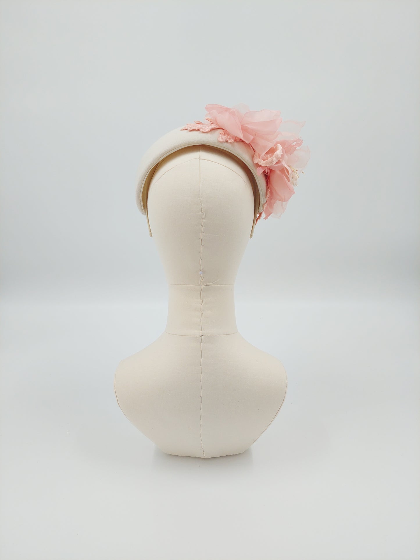Hat Haven Millinery hat store in Louisville Kentucky, custom hat maker, miller, ladies dress hats, wedding hats, Kentucky Derby hats, fascinators, hatinators, men's hats, hat bands, Ascot hats, fashion on the field, race day hats.