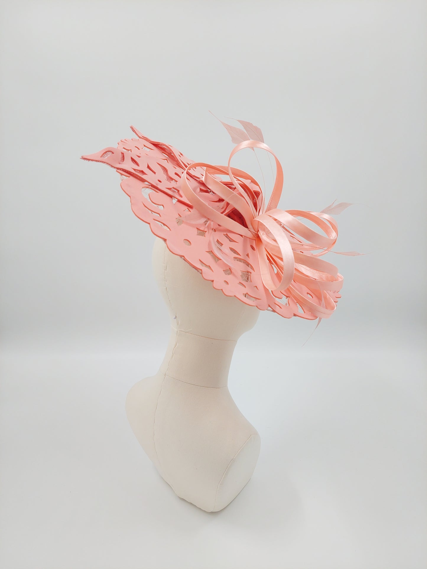 Hat Haven Millinery hat store in Louisville Kentucky, custom hat maker, miller, ladies dress hats, wedding hats, Kentucky Derby hats, fascinators, hatinators, men's hats, hat bands, Ascot hats, fashion on the field, race day hats.