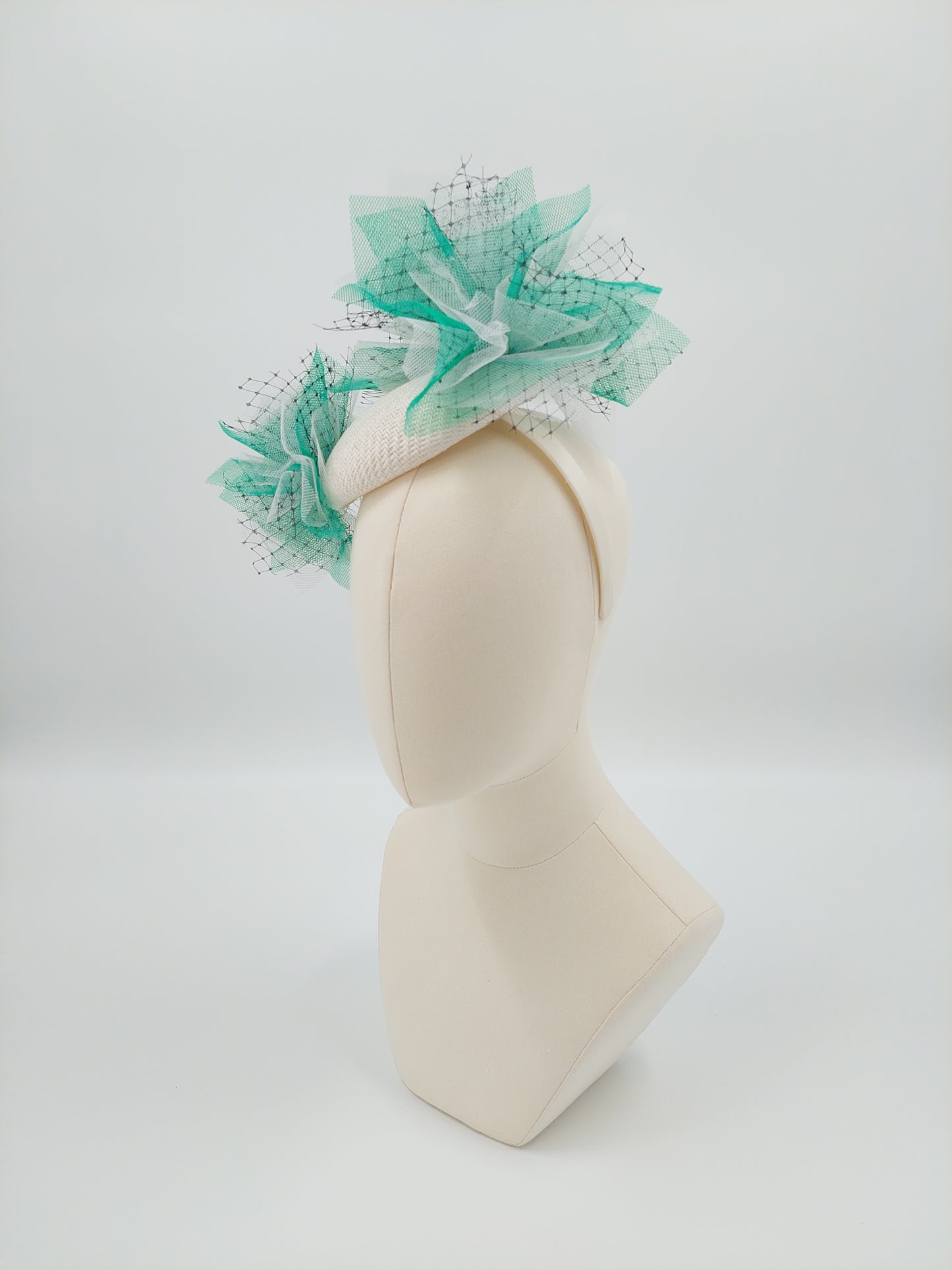 Hat Haven Millinery hat store in Louisville Kentucky, custom hat maker, miller, ladies dress hats, wedding hats, Kentucky Derby hats, fascinators, hatinators, men's hats, hat bands, Ascot hats, fashion on the field, race day hats.