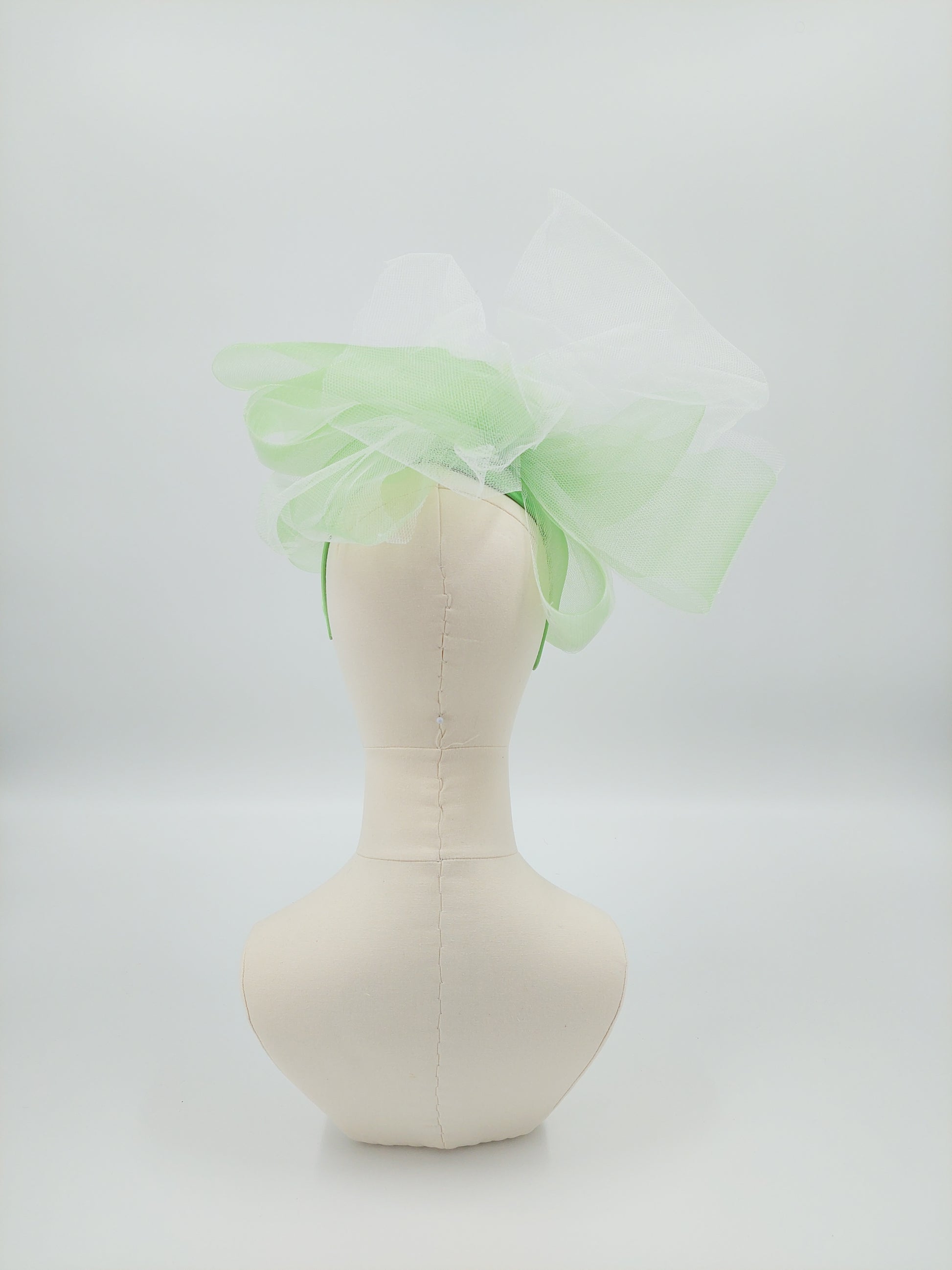 Hat Haven Millinery hat store in Louisville Kentucky, custom hat maker, miller, ladies dress hats, wedding hats, Kentucky Derby hats, fascinators, hatinators, men's hats, hat bands, Ascot hats, fashion on the field, race day hats.