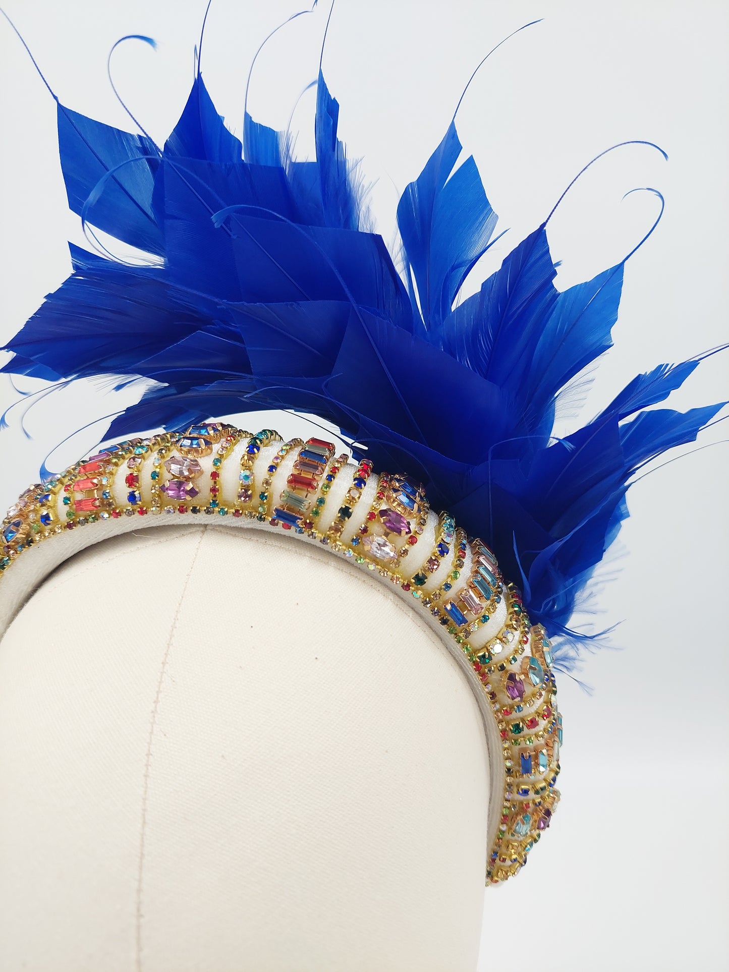 Hat Haven Millinery hat store in Louisville Kentucky, custom hat maker, miller, ladies dress hats, wedding hats, Kentucky Derby hats, fascinators, hatinators, men's hats, hat bands, Ascot hats, fashion on the field, race day hats.