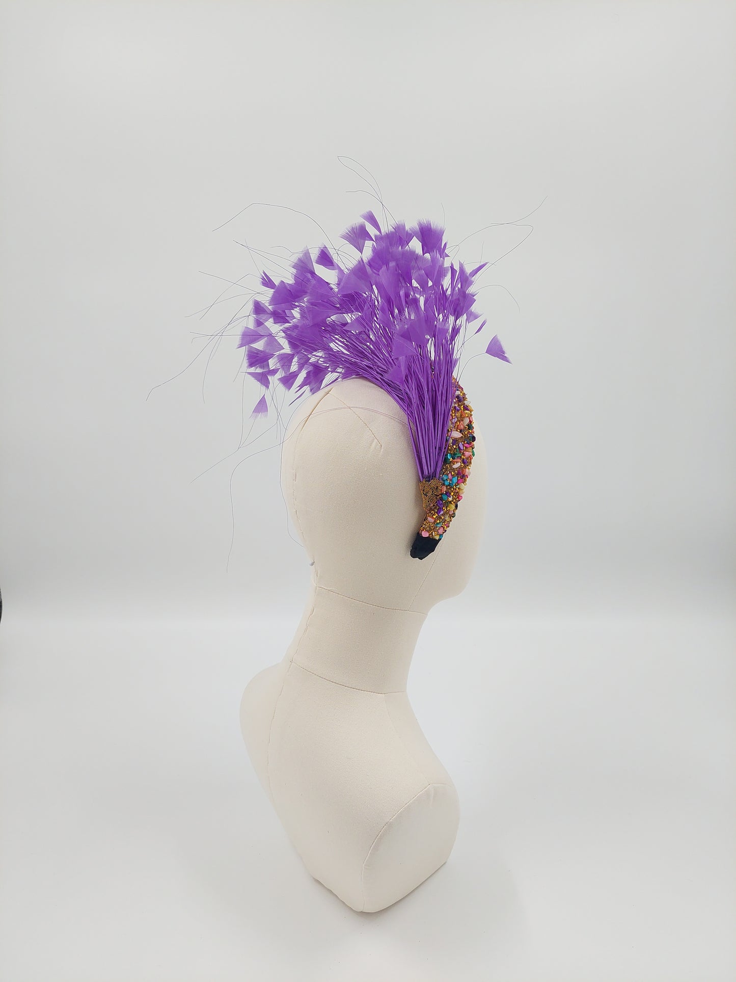 Hat Haven Millinery hat store in Louisville Kentucky, custom hat maker, miller, ladies dress hats, wedding hats, Kentucky Derby hats, fascinators, hatinators, men's hats, hat bands, Ascot hats, fashion on the field, race day hats.