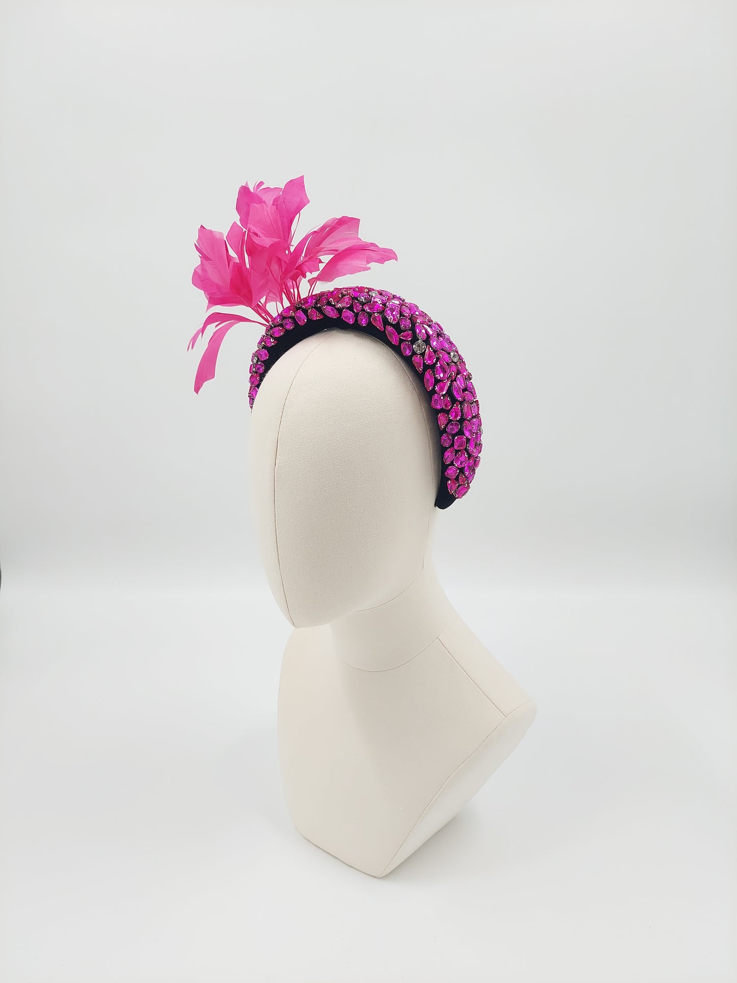 Hat Haven Millinery hat store in Louisville Kentucky, custom hat maker, miller, ladies dress hats, wedding hats, Kentucky Derby hats, fascinators, hatinators, men's hats, hat bands, Ascot hats, fashion on the field, race day hats.