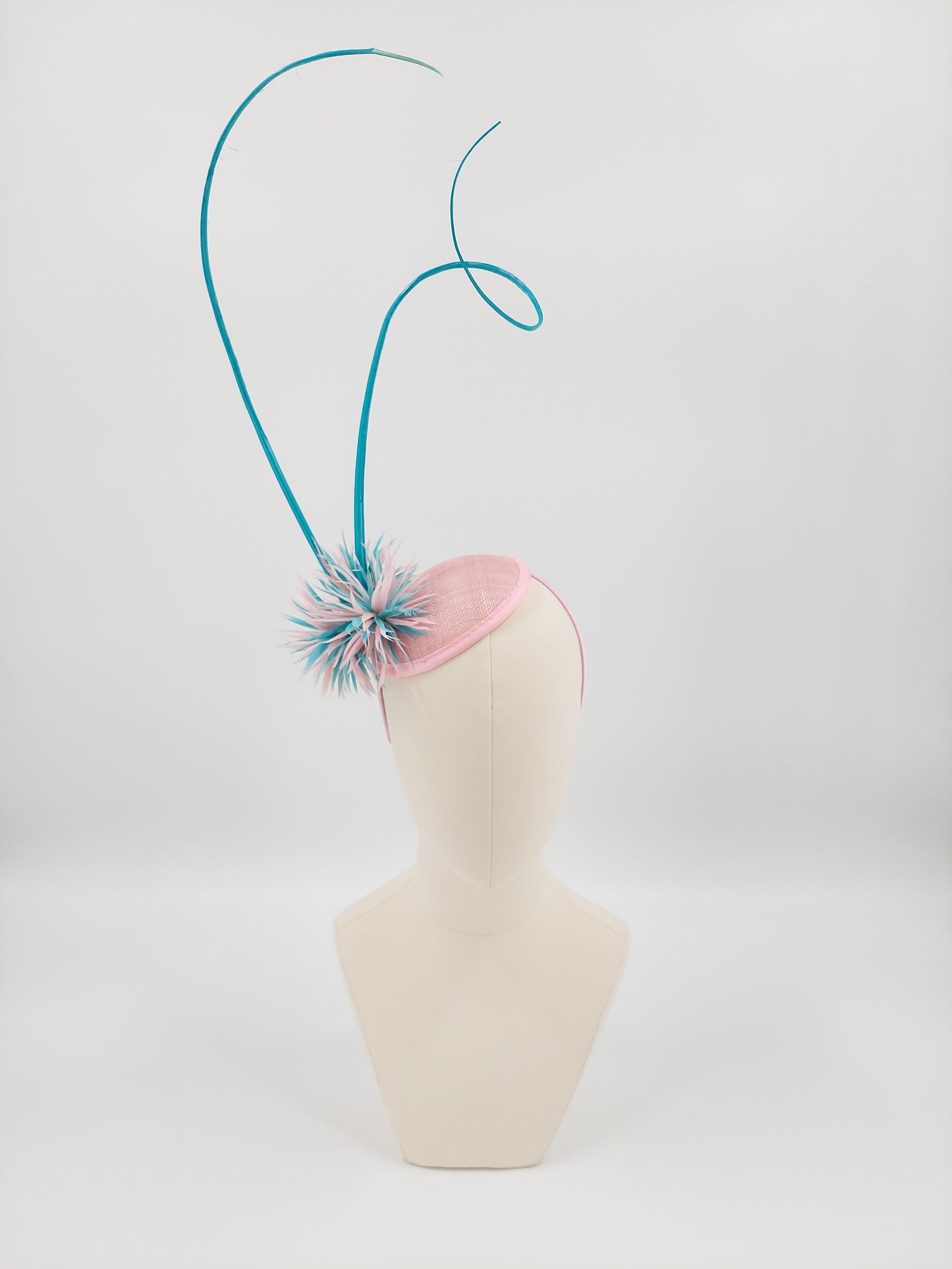 Hat Haven Millinery hat store in Louisville Kentucky, custom hat maker, miller, ladies dress hats, wedding hats, Kentucky Derby hats, fascinators, hatinators, men's hats, hat bands, Ascot hats, fashion on the field, race day hats.