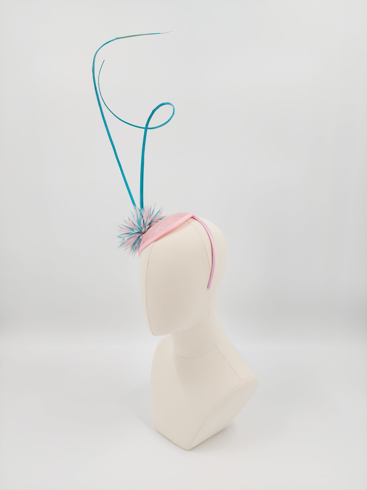 Hat Haven Millinery hat store in Louisville Kentucky, custom hat maker, miller, ladies dress hats, wedding hats, Kentucky Derby hats, fascinators, hatinators, men's hats, hat bands, Ascot hats, fashion on the field, race day hats.