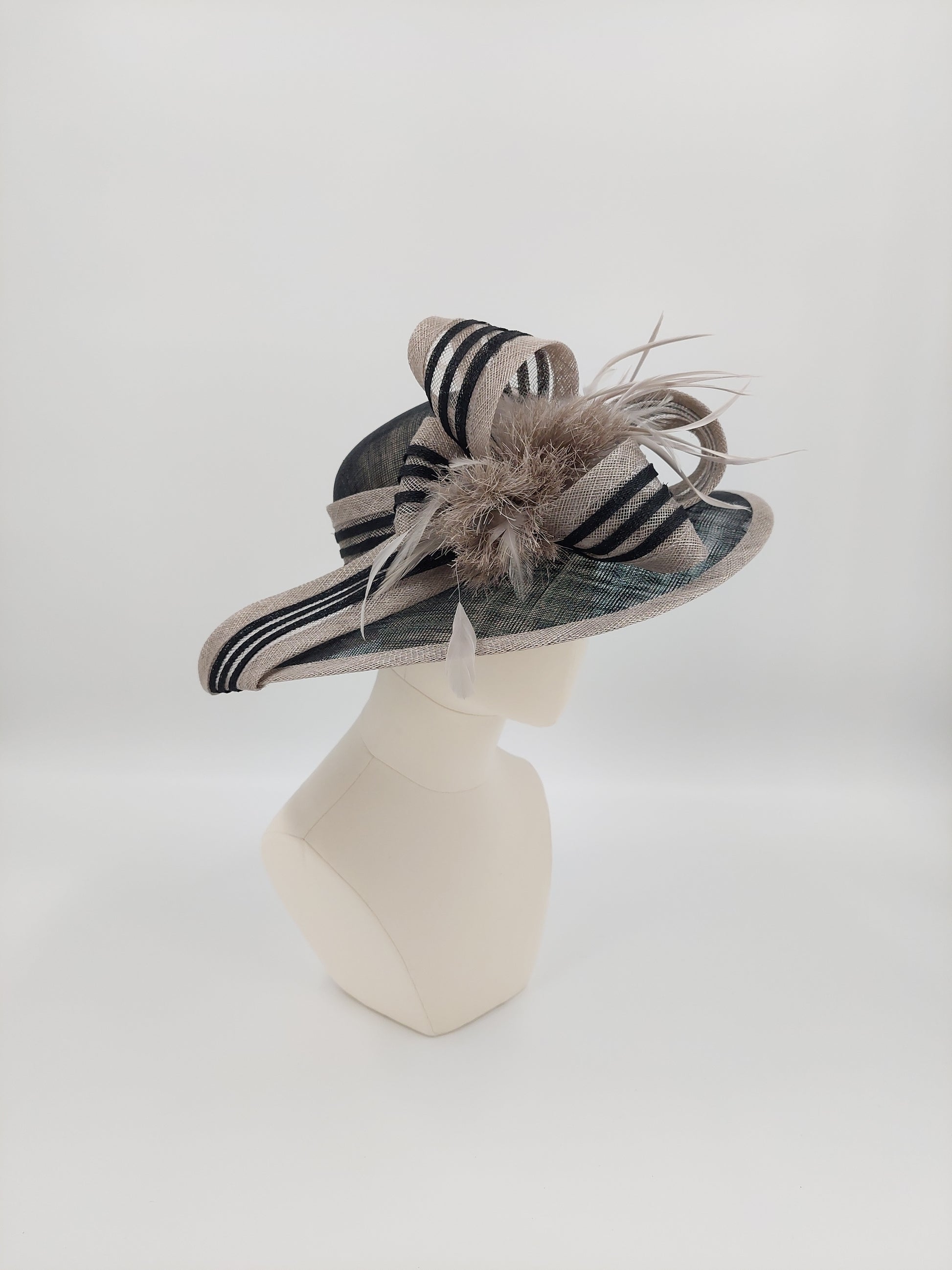 Hat Haven Millinery hat store in Louisville Kentucky, custom hat maker, miller, ladies dress hats, wedding hats, Kentucky Derby hats, fascinators, hatinators, men's hats, hat bands, Ascot hats, fashion on the field, race day hats.