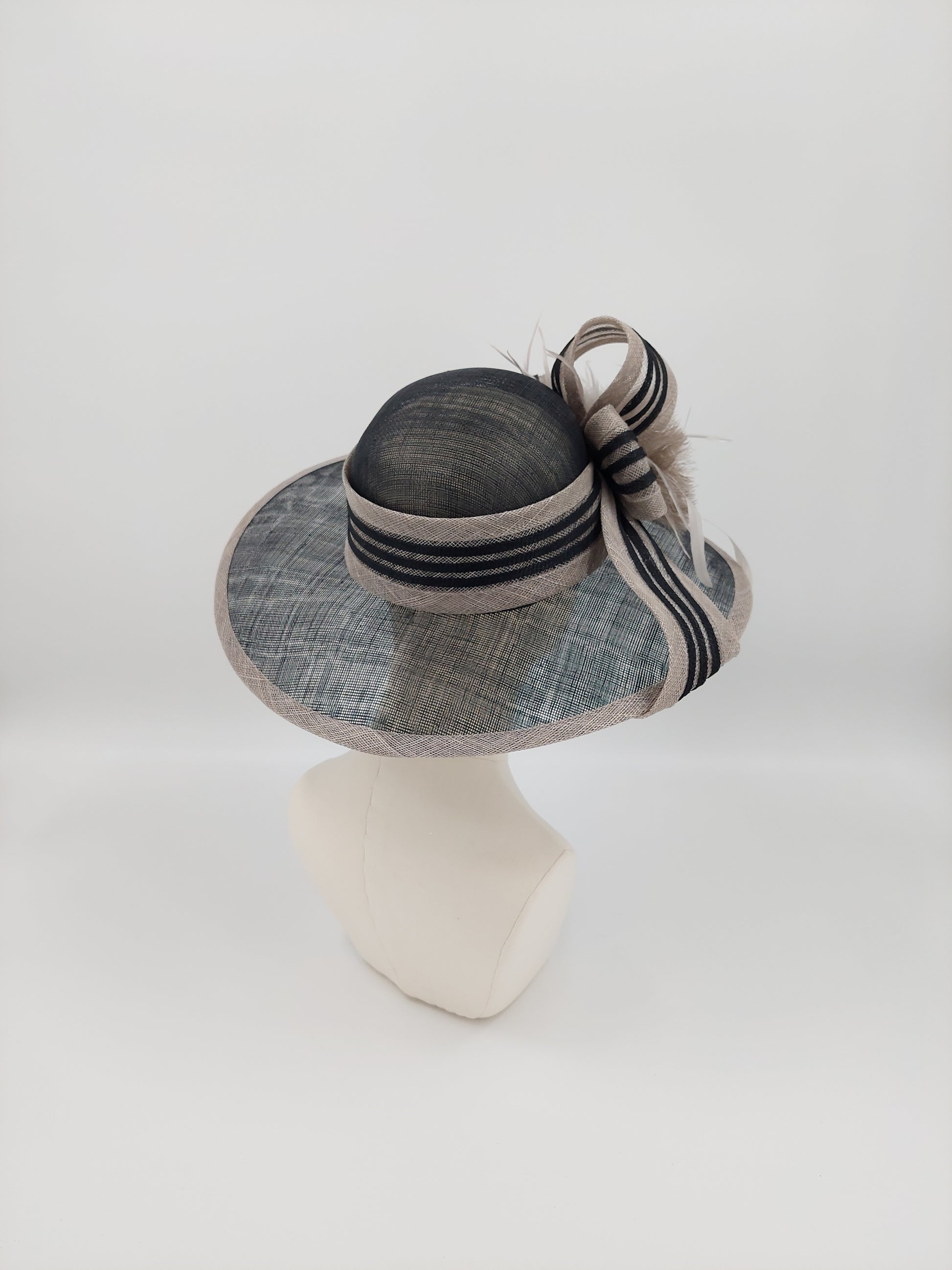 Hat Haven Millinery hat store in Louisville Kentucky, custom hat maker, miller, ladies dress hats, wedding hats, Kentucky Derby hats, fascinators, hatinators, men's hats, hat bands, Ascot hats, fashion on the field, race day hats.