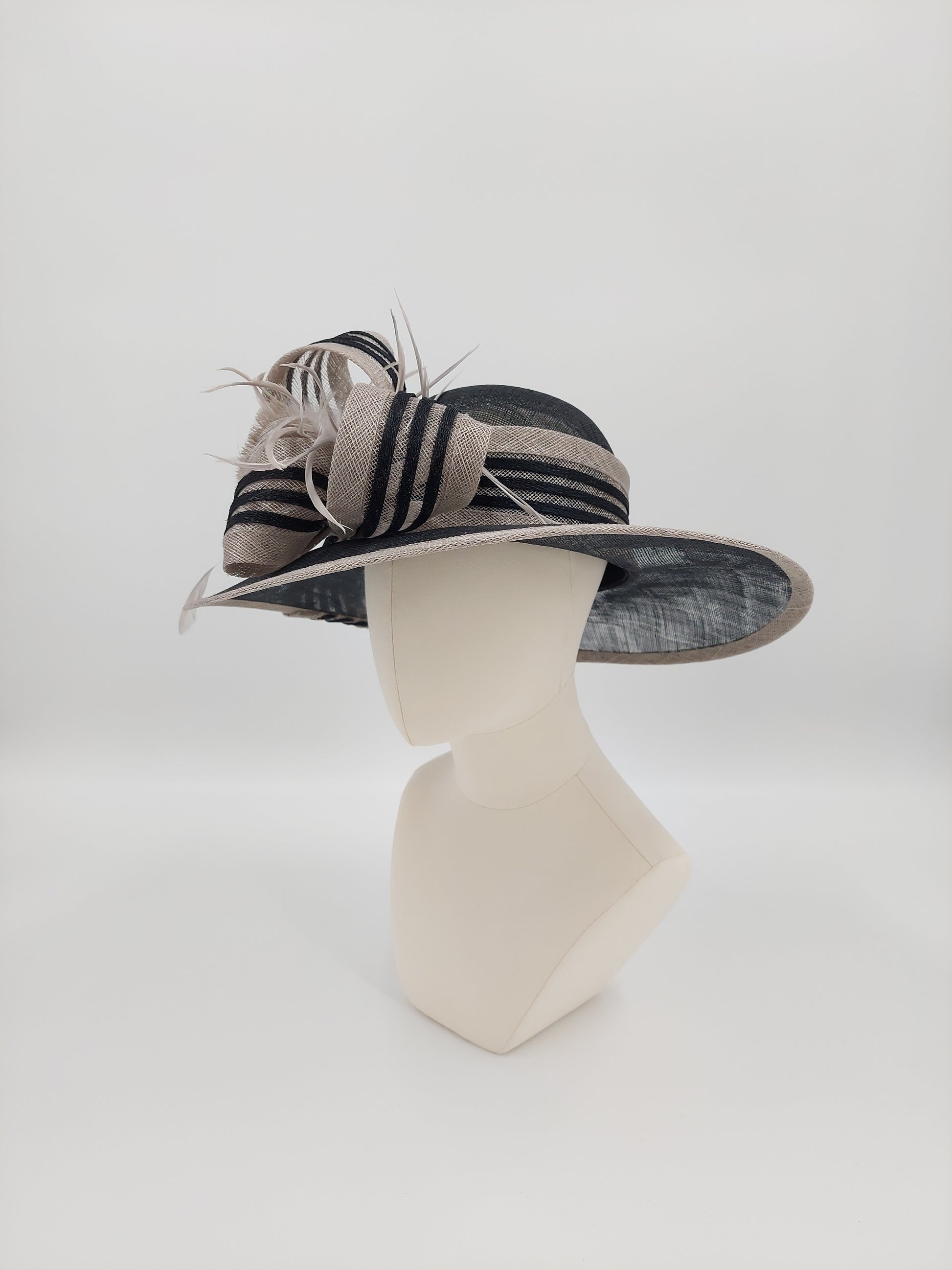 Hat Haven Millinery hat store in Louisville Kentucky, custom hat maker, miller, ladies dress hats, wedding hats, Kentucky Derby hats, fascinators, hatinators, men's hats, hat bands, Ascot hats, fashion on the field, race day hats.