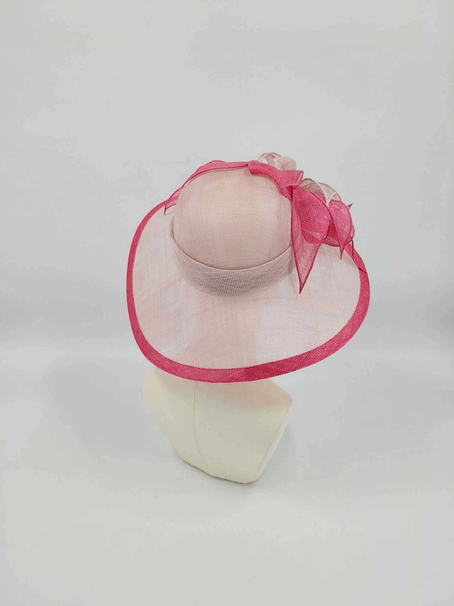 Hat Haven Millinery hat store in Louisville Kentucky, custom hat maker, miller, ladies dress hats, wedding hats, Kentucky Derby hats, fascinators, hatinators, men's hats, hat bands, Ascot hats, fashion on the field, race day hats.