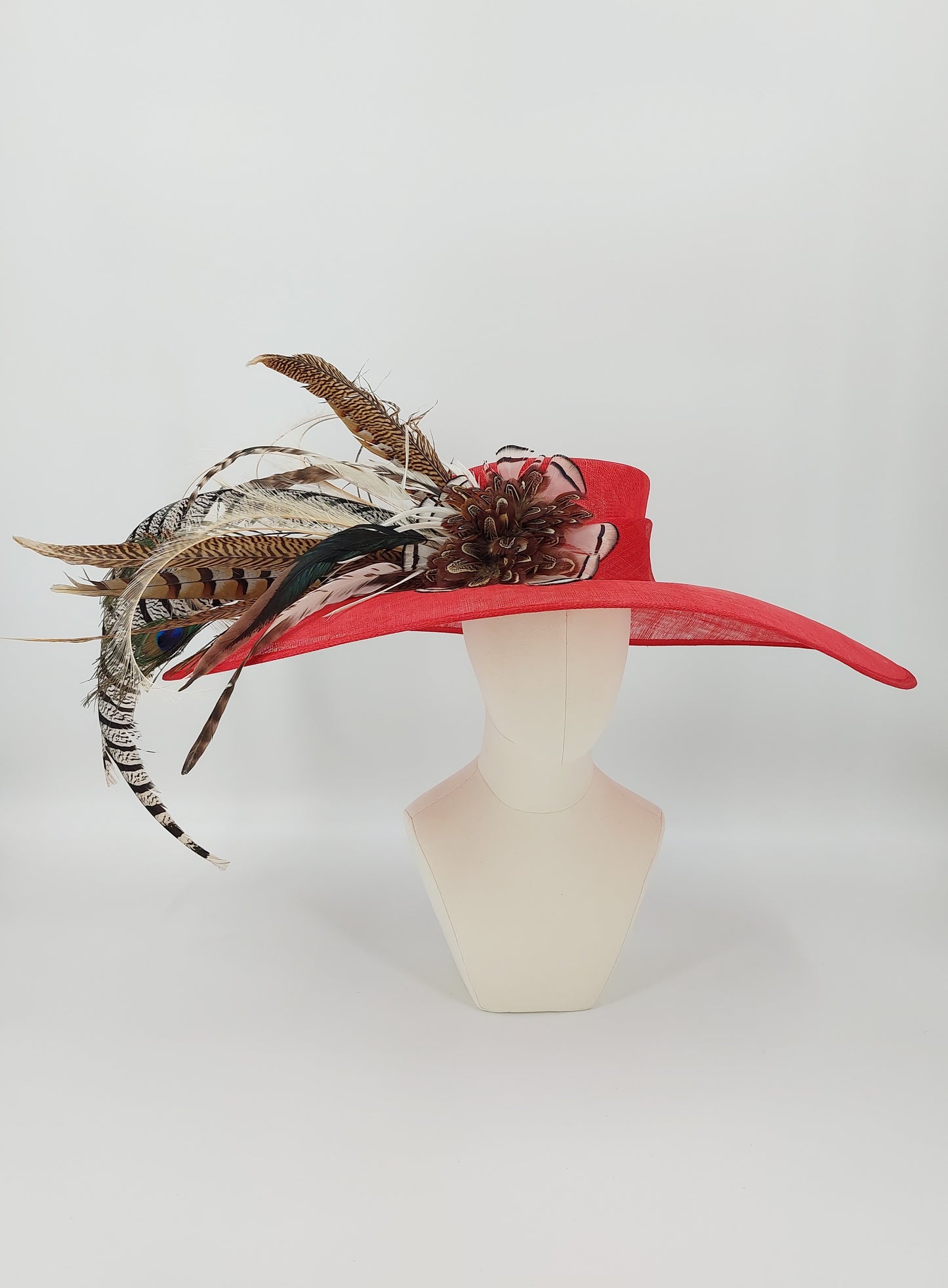 Hat Haven Millinery hat store in Louisville Kentucky, custom hat maker, miller, ladies dress hats, wedding hats, Kentucky Derby hats, fascinators, hatinators, men's hats, hat bands, Ascot hats, fashion on the field, race day hats.