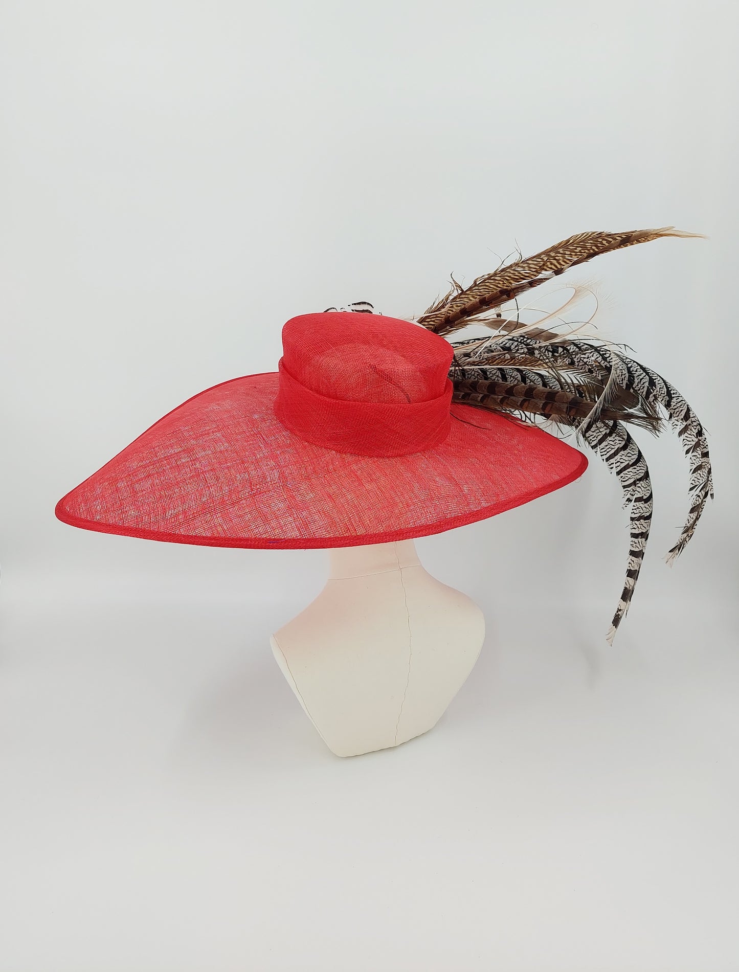 Hat Haven Millinery hat store in Louisville Kentucky, custom hat maker, miller, ladies dress hats, wedding hats, Kentucky Derby hats, fascinators, hatinators, men's hats, hat bands, Ascot hats, fashion on the field, race day hats.