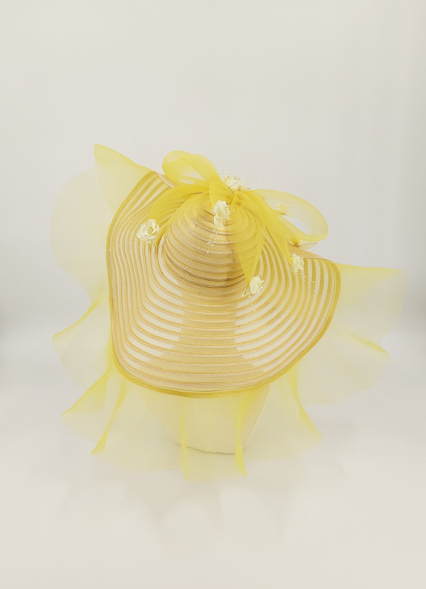 Hat Haven Millinery hat store in Louisville Kentucky, custom hat maker, miller, ladies dress hats, wedding hats, Kentucky Derby hats, fascinators, hatinators, men's hats, hat bands, Ascot hats, fashion on the field, race day hats.