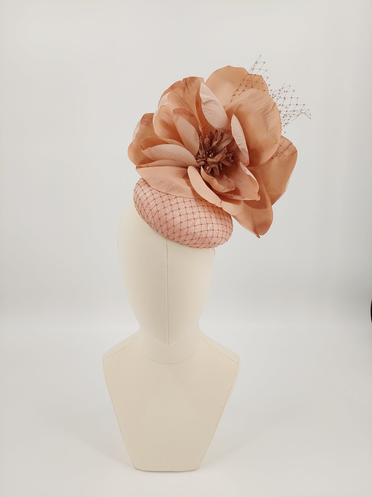 Hat Haven Millinery hat store in Louisville Kentucky, custom hat maker, miller, ladies dress hats, wedding hats, Kentucky Derby hats, fascinators, hatinators, men's hats, hat bands, Ascot hats, fashion on the field, race day hats.
