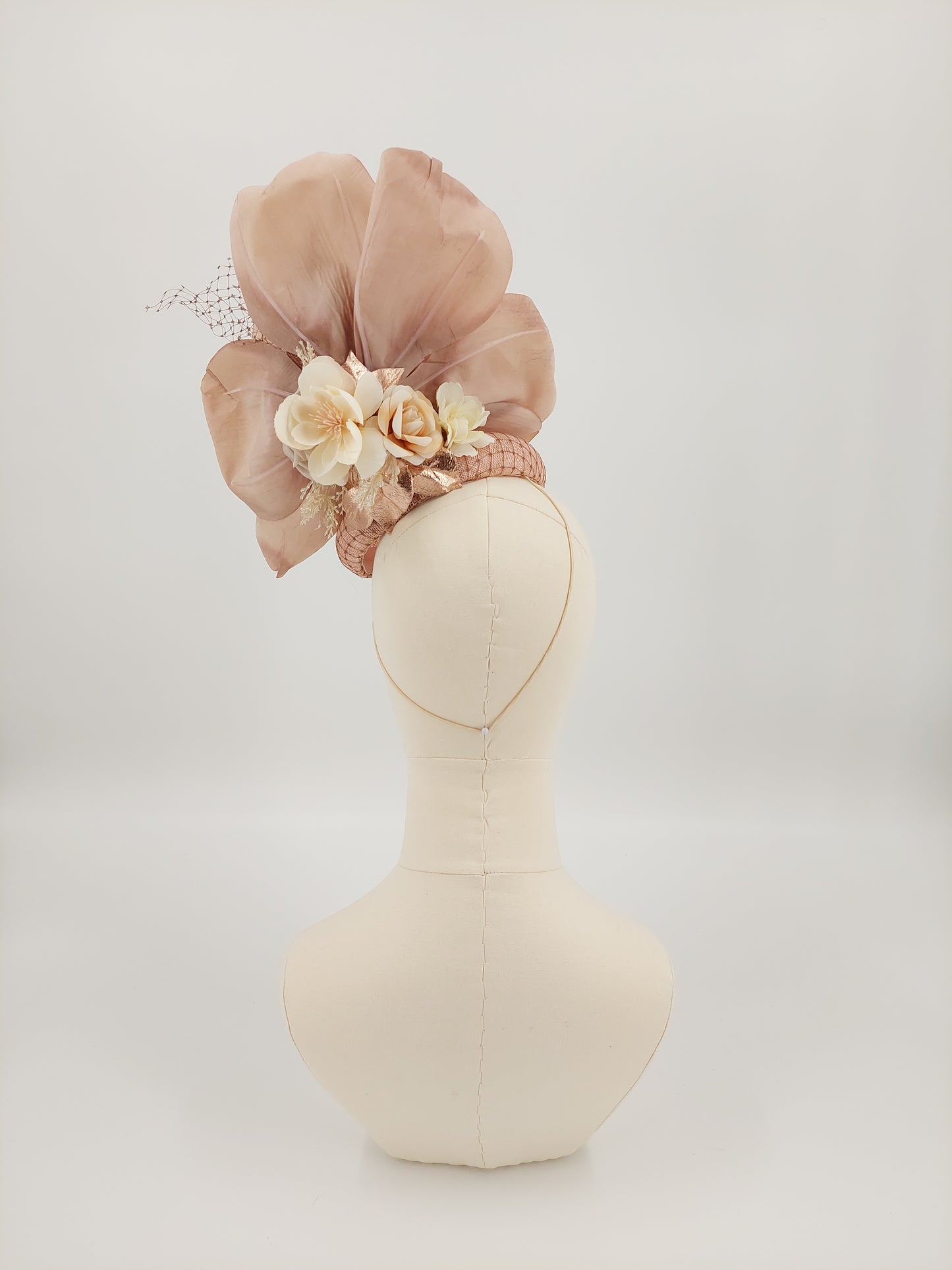 Hat Haven Millinery hat store in Louisville Kentucky, custom hat maker, miller, ladies dress hats, wedding hats, Kentucky Derby hats, fascinators, hatinators, men's hats, hat bands, Ascot hats, fashion on the field, race day hats.