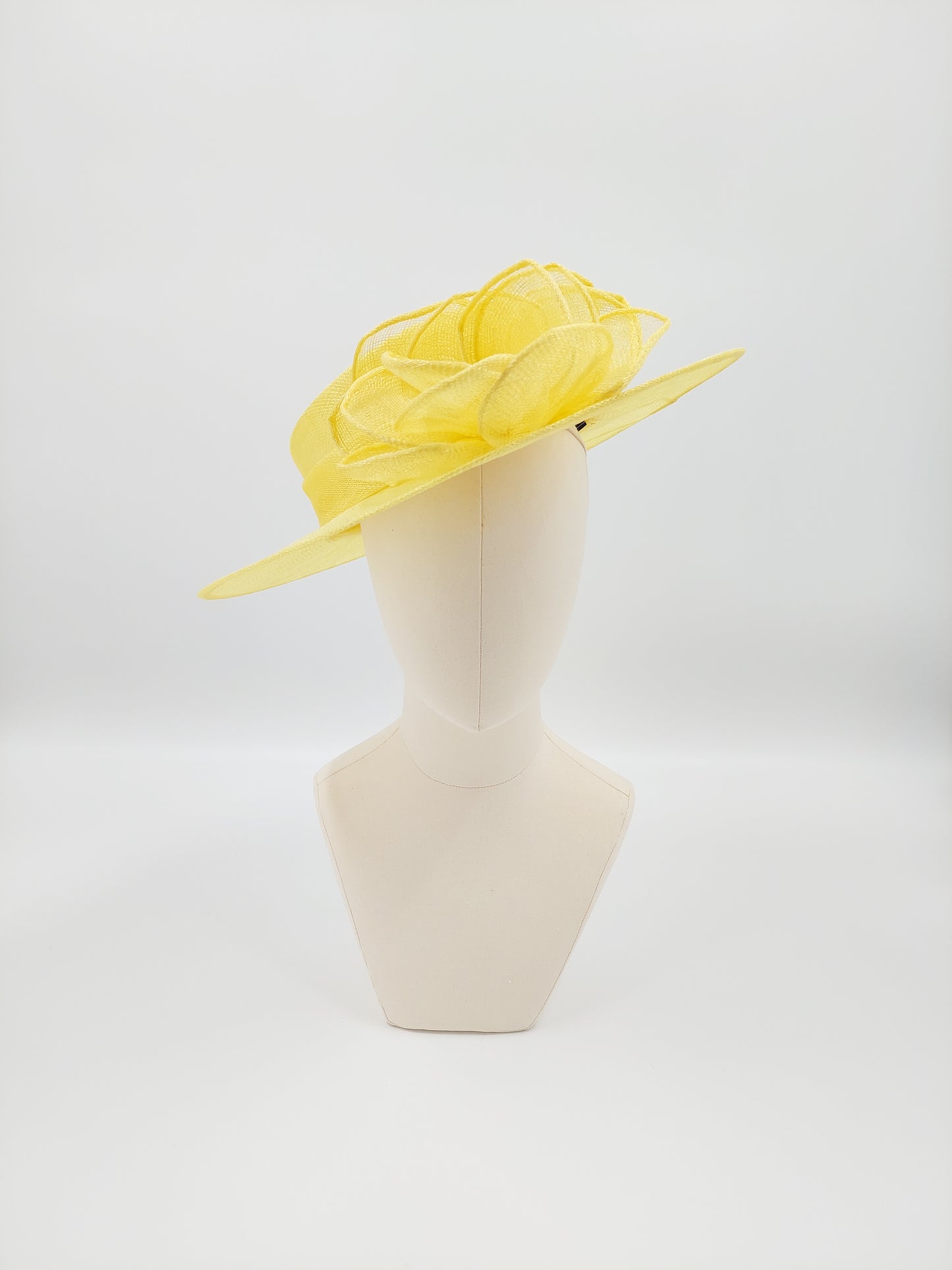 Hat Haven Millinery hat store in Louisville Kentucky, custom hat maker, miller, ladies dress hats, wedding hats, Kentucky Derby hats, fascinators, hatinators, men's hats, hat bands, Ascot hats, fashion on the field, race day hats.