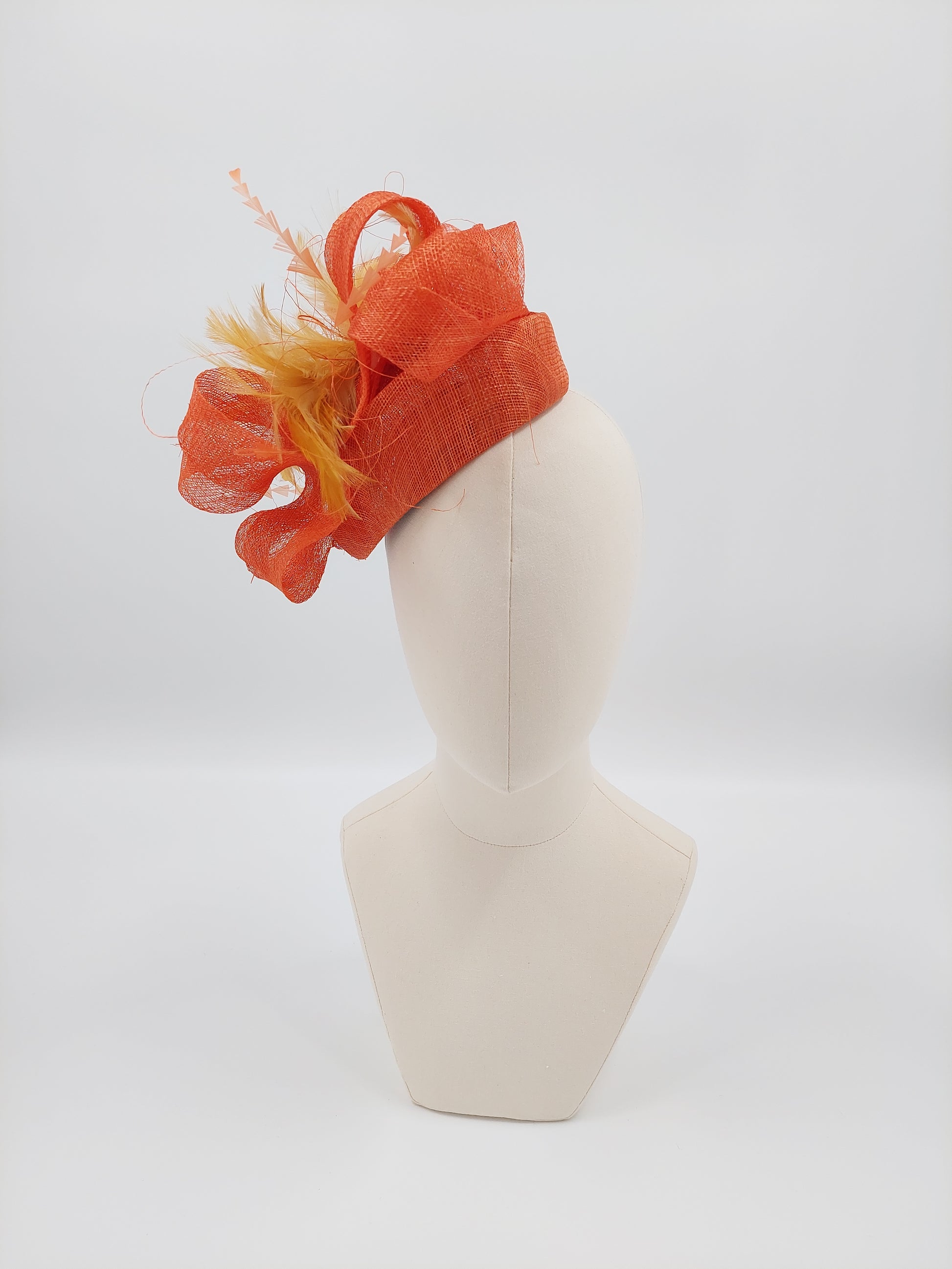 Hat Haven Millinery hat store in Louisville Kentucky, custom hat maker, miller, ladies dress hats, wedding hats, Kentucky Derby hats, fascinators, hatinators, men's hats, hat bands, Ascot hats, fashion on the field, race day hats.