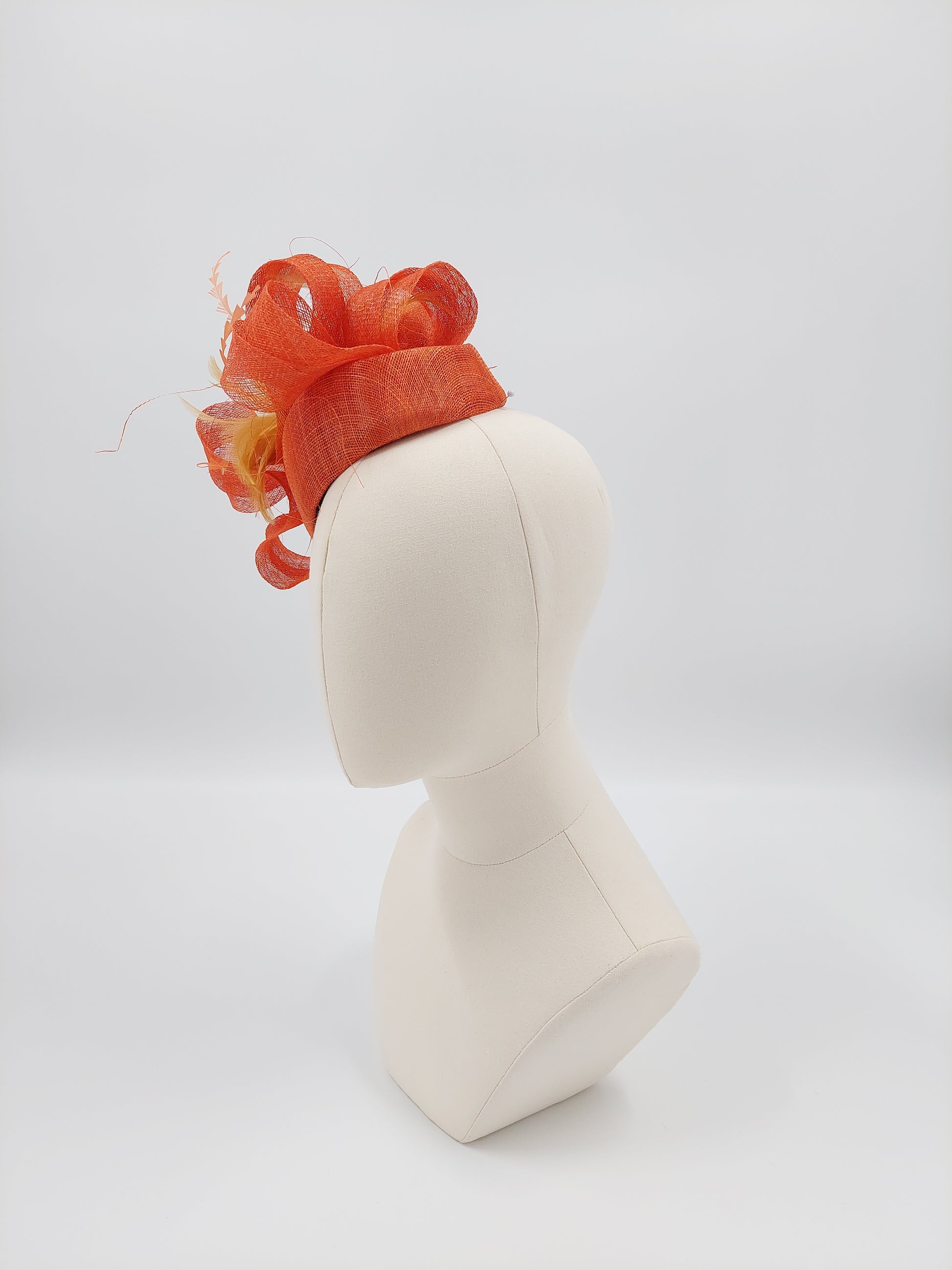 Hat Haven Millinery hat store in Louisville Kentucky, custom hat maker, miller, ladies dress hats, wedding hats, Kentucky Derby hats, fascinators, hatinators, men's hats, hat bands, Ascot hats, fashion on the field, race day hats.