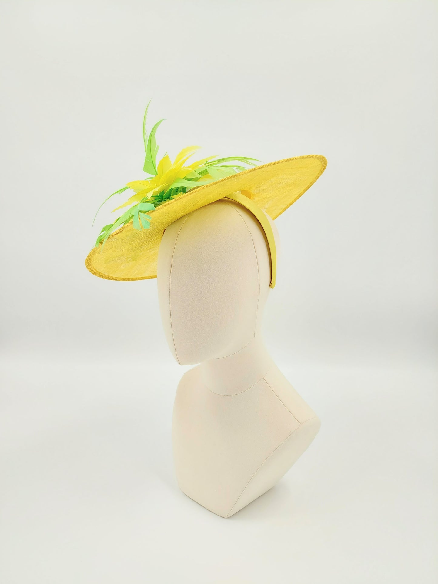 Hat Haven Millinery hat store in Louisville Kentucky, custom hat maker, miller, ladies dress hats, wedding hats, Kentucky Derby hats, fascinators, hatinators, men's hats, hat bands, Ascot hats, fashion on the field, race day hats.