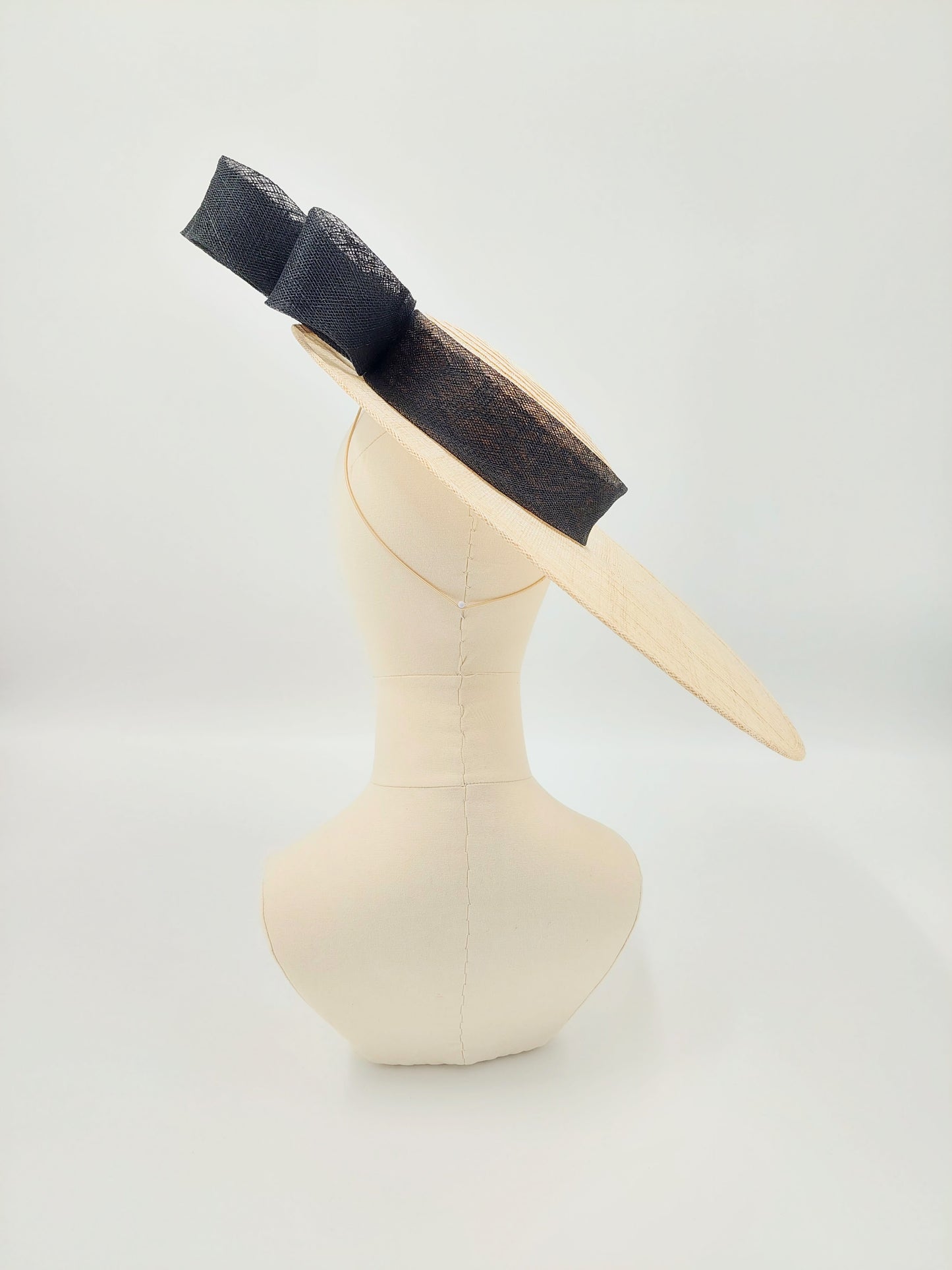 Hat Haven Millinery hat store in Louisville Kentucky, custom hat maker, miller, ladies dress hats, wedding hats, Kentucky Derby hats, fascinators, hatinators, men's hats, hat bands, Ascot hats, fashion on the field, race day hats.