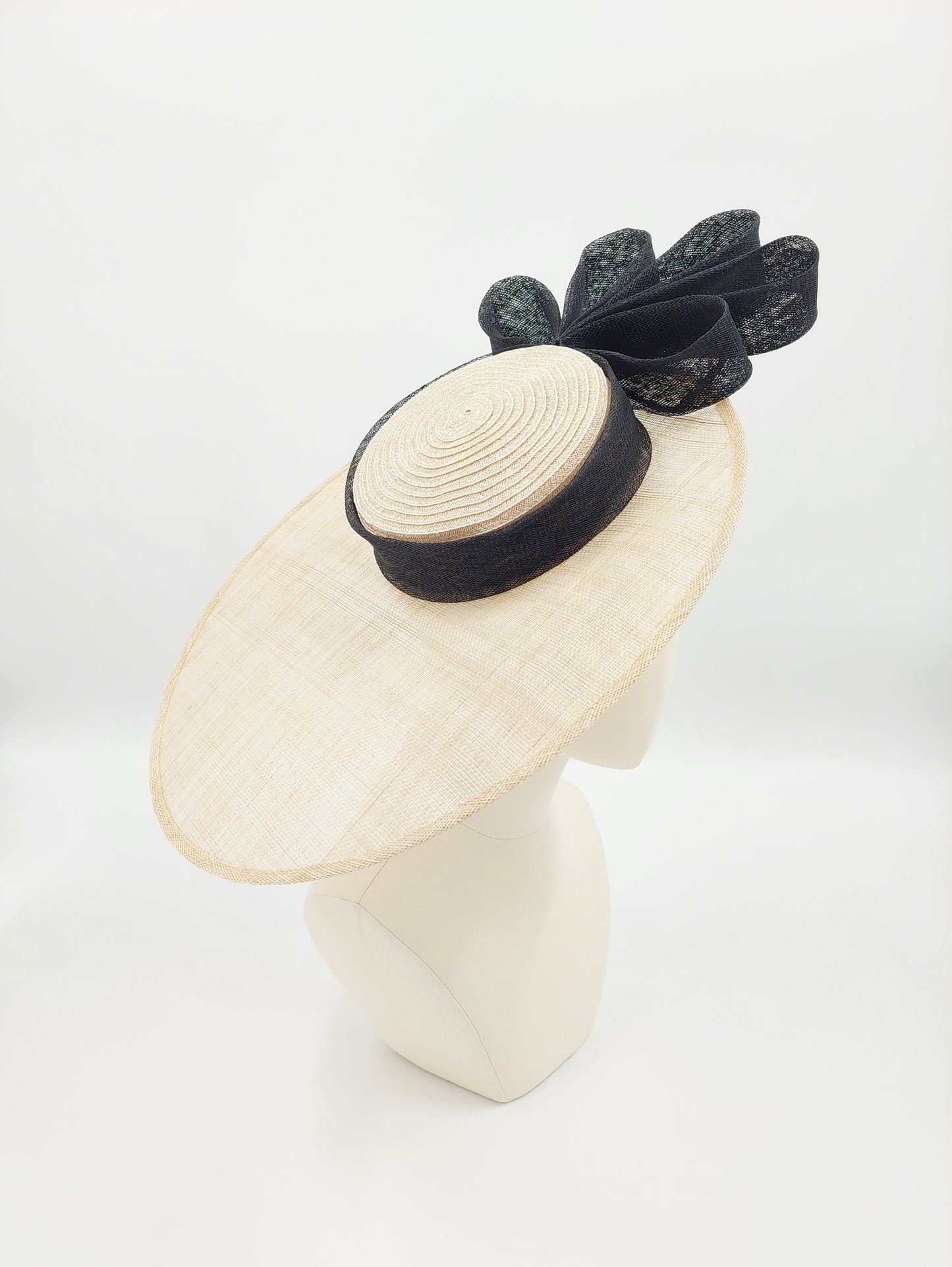 Hat Haven Millinery hat store in Louisville Kentucky, custom hat maker, miller, ladies dress hats, wedding hats, Kentucky Derby hats, fascinators, hatinators, men's hats, hat bands, Ascot hats, fashion on the field, race day hats.