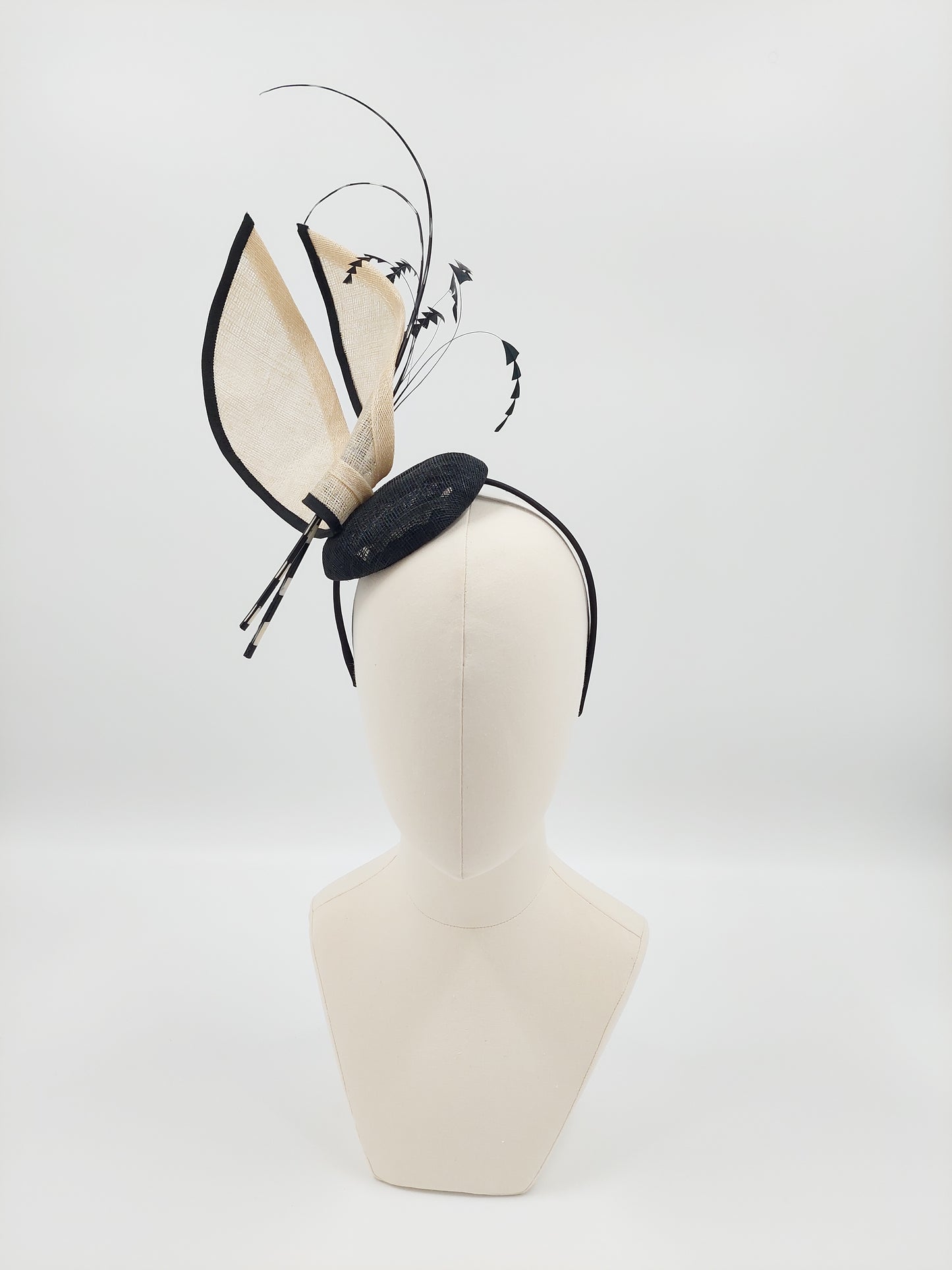 Hat Haven Millinery hat store in Louisville Kentucky, custom hat maker, miller, ladies dress hats, wedding hats, Kentucky Derby hats, fascinators, hatinators, men's hats, hat bands, Ascot hats, fashion on the field, race day hats.