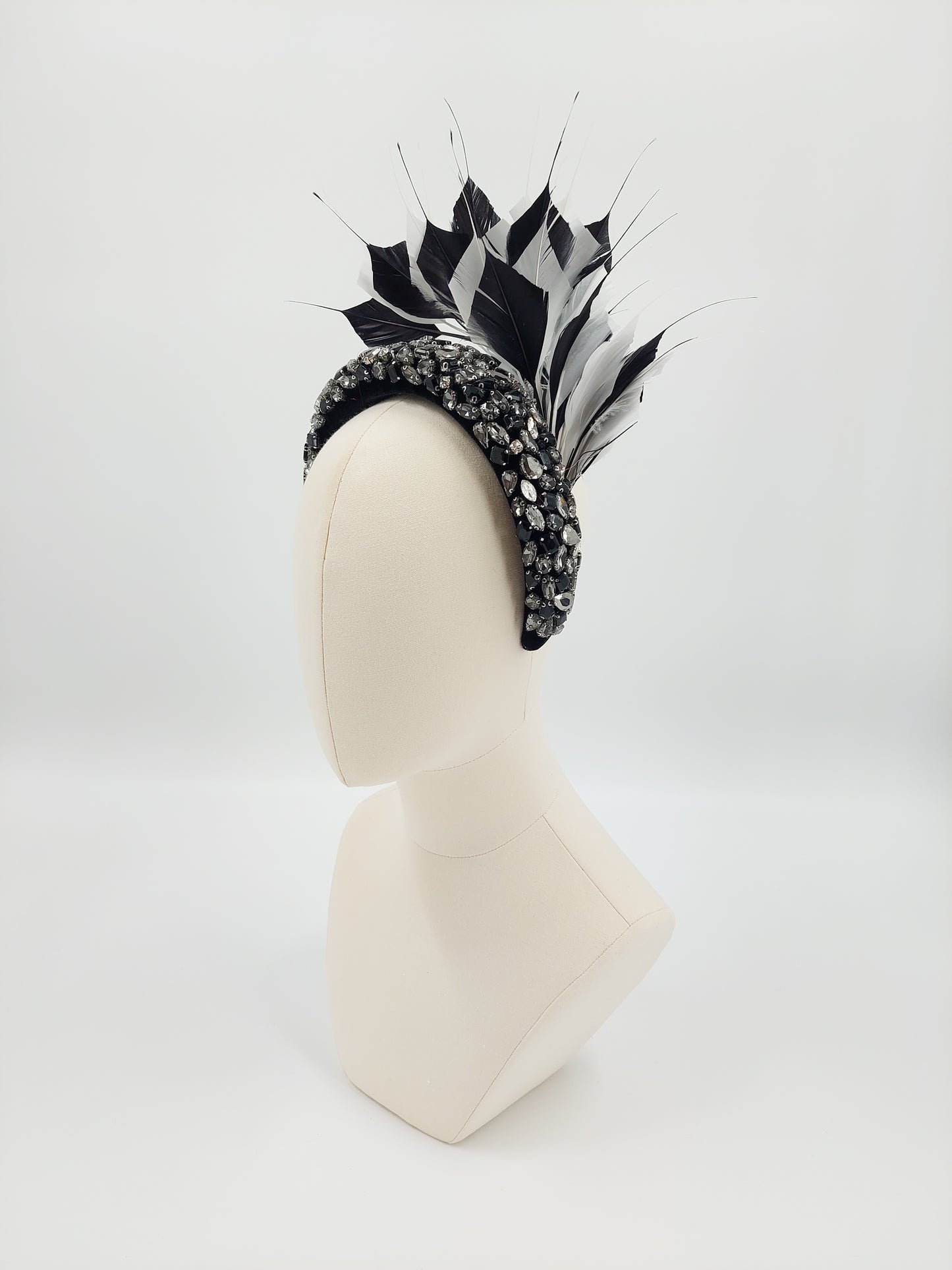 Hat Haven Millinery hat store in Louisville Kentucky, custom hat maker, miller, ladies dress hats, wedding hats, Kentucky Derby hats, fascinators, hatinators, men's hats, hat bands, Ascot hats, fashion on the field, race day hats.