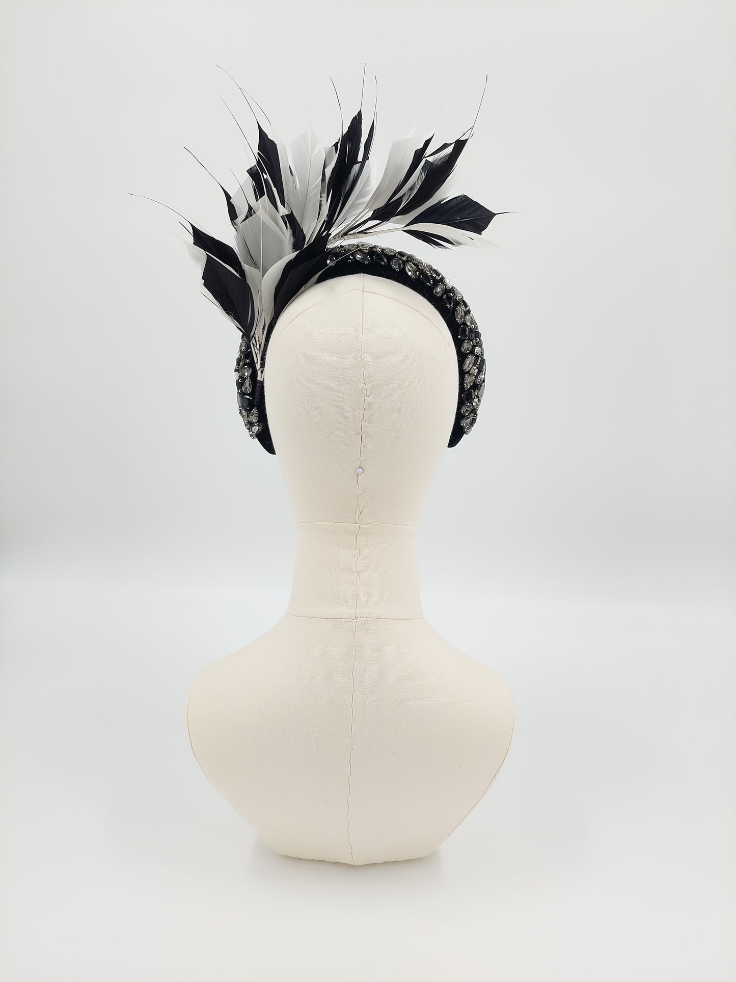 Hat Haven Millinery hat store in Louisville Kentucky, custom hat maker, miller, ladies dress hats, wedding hats, Kentucky Derby hats, fascinators, hatinators, men's hats, hat bands, Ascot hats, fashion on the field, race day hats.