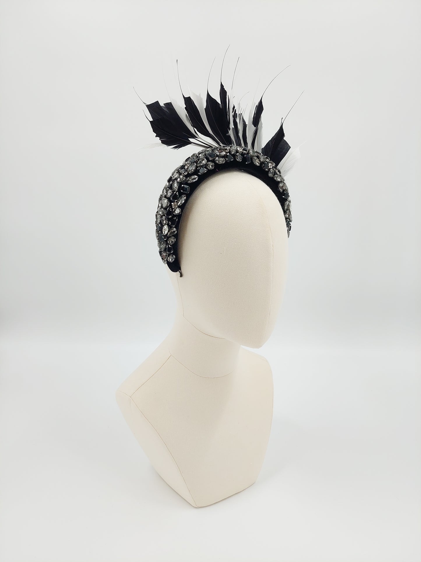 Hat Haven Millinery hat store in Louisville Kentucky, custom hat maker, miller, ladies dress hats, wedding hats, Kentucky Derby hats, fascinators, hatinators, men's hats, hat bands, Ascot hats, fashion on the field, race day hats.