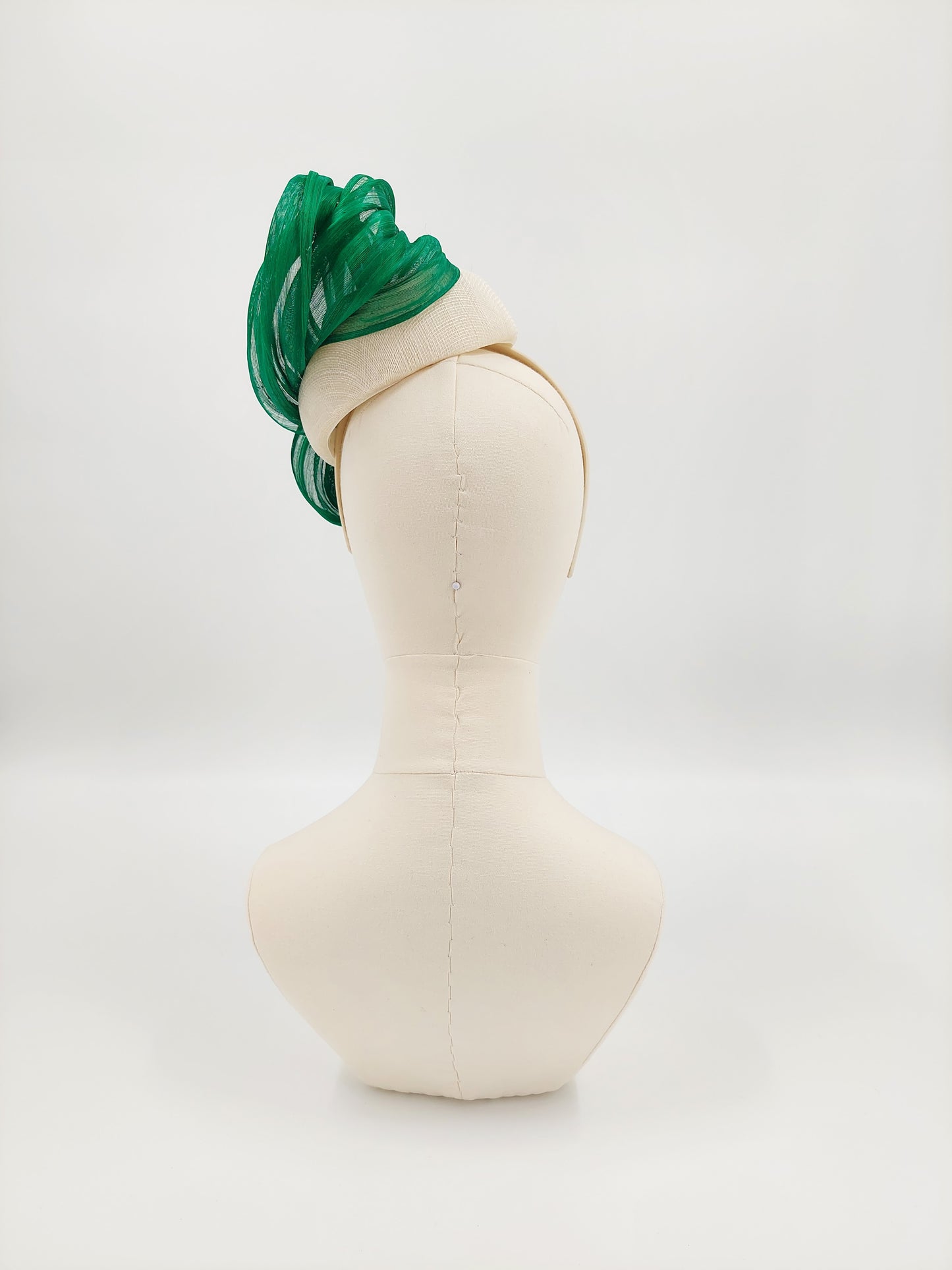 Hat Haven Millinery hat store in Louisville Kentucky, custom hat maker, miller, ladies dress hats, wedding hats, Kentucky Derby hats, fascinators, hatinators, men's hats, hat bands, Ascot hats, fashion on the field, race day hats.
