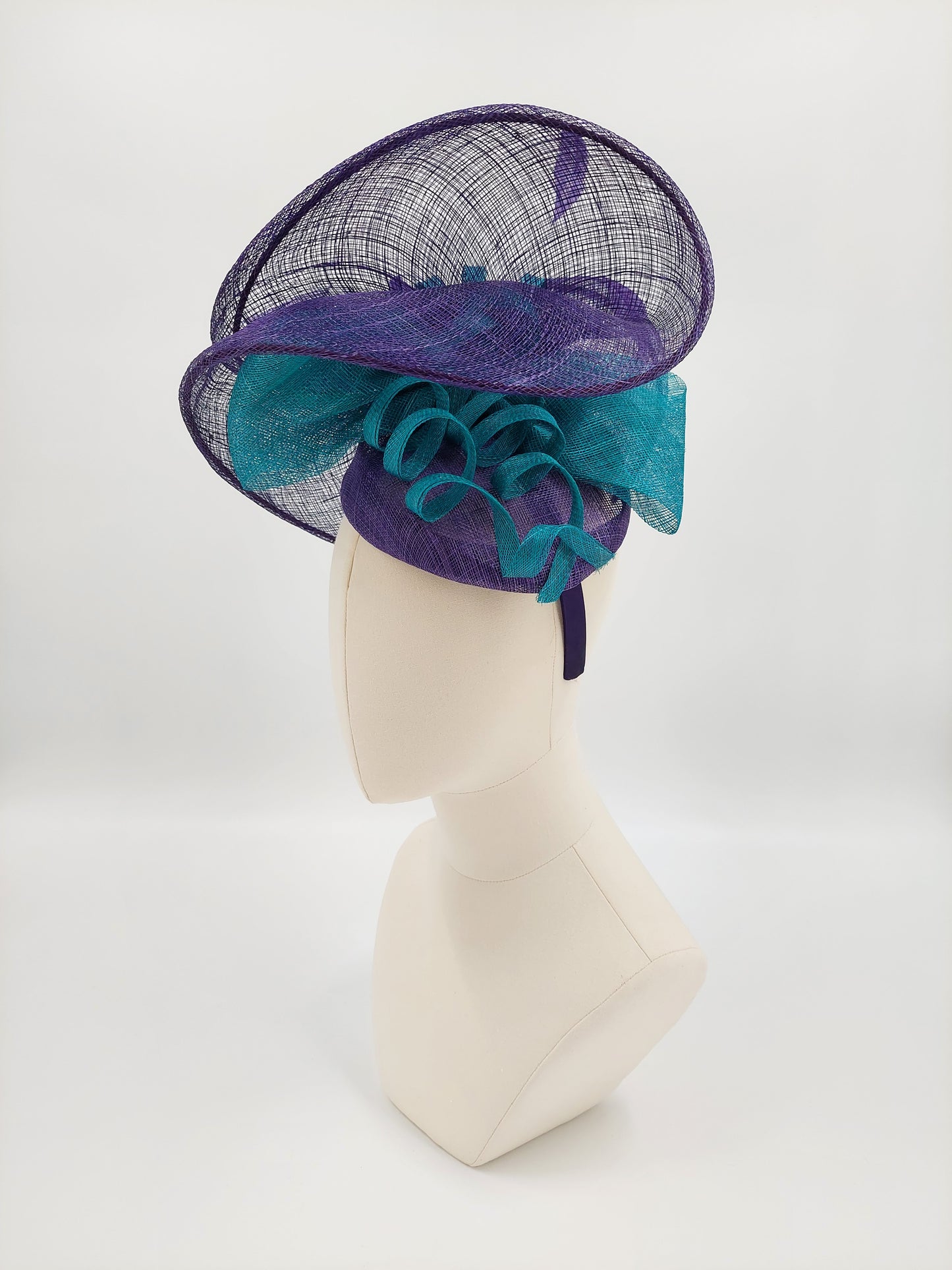 Hat Haven Millinery hat store in Louisville Kentucky, custom hat maker, miller, ladies dress hats, wedding hats, Kentucky Derby hats, fascinators, hatinators, men's hats, hat bands, Ascot hats, fashion on the field, race day hats.
