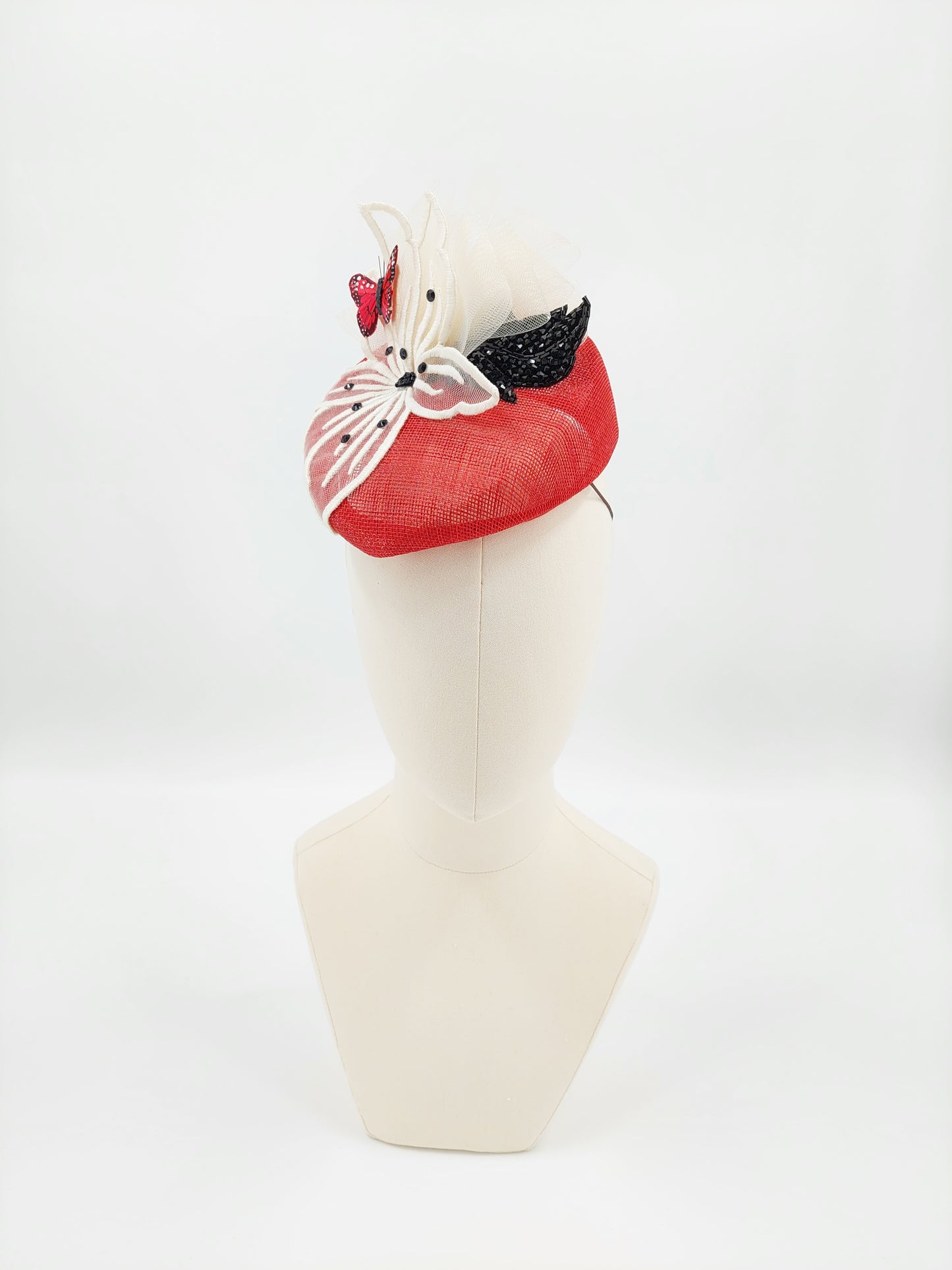 Hat Haven Millinery hat store in Louisville Kentucky, custom hat maker, miller, ladies dress hats, wedding hats, Kentucky Derby hats, fascinators, hatinators, men's hats, hat bands, Ascot hats, fashion on the field, race day hats.