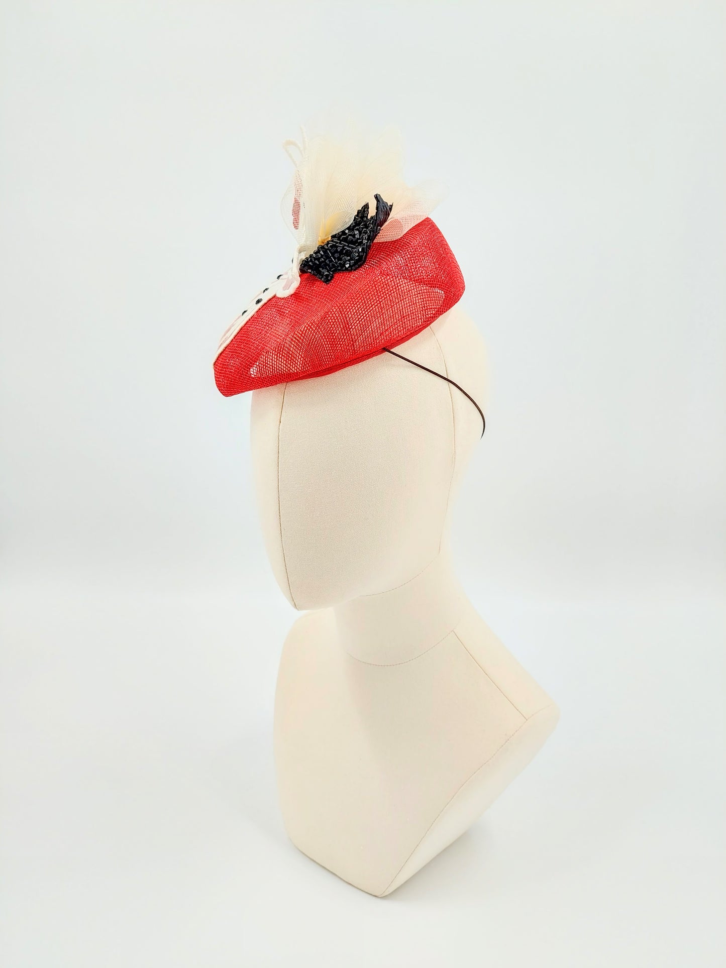 Hat Haven Millinery hat store in Louisville Kentucky, custom hat maker, miller, ladies dress hats, wedding hats, Kentucky Derby hats, fascinators, hatinators, men's hats, hat bands, Ascot hats, fashion on the field, race day hats.