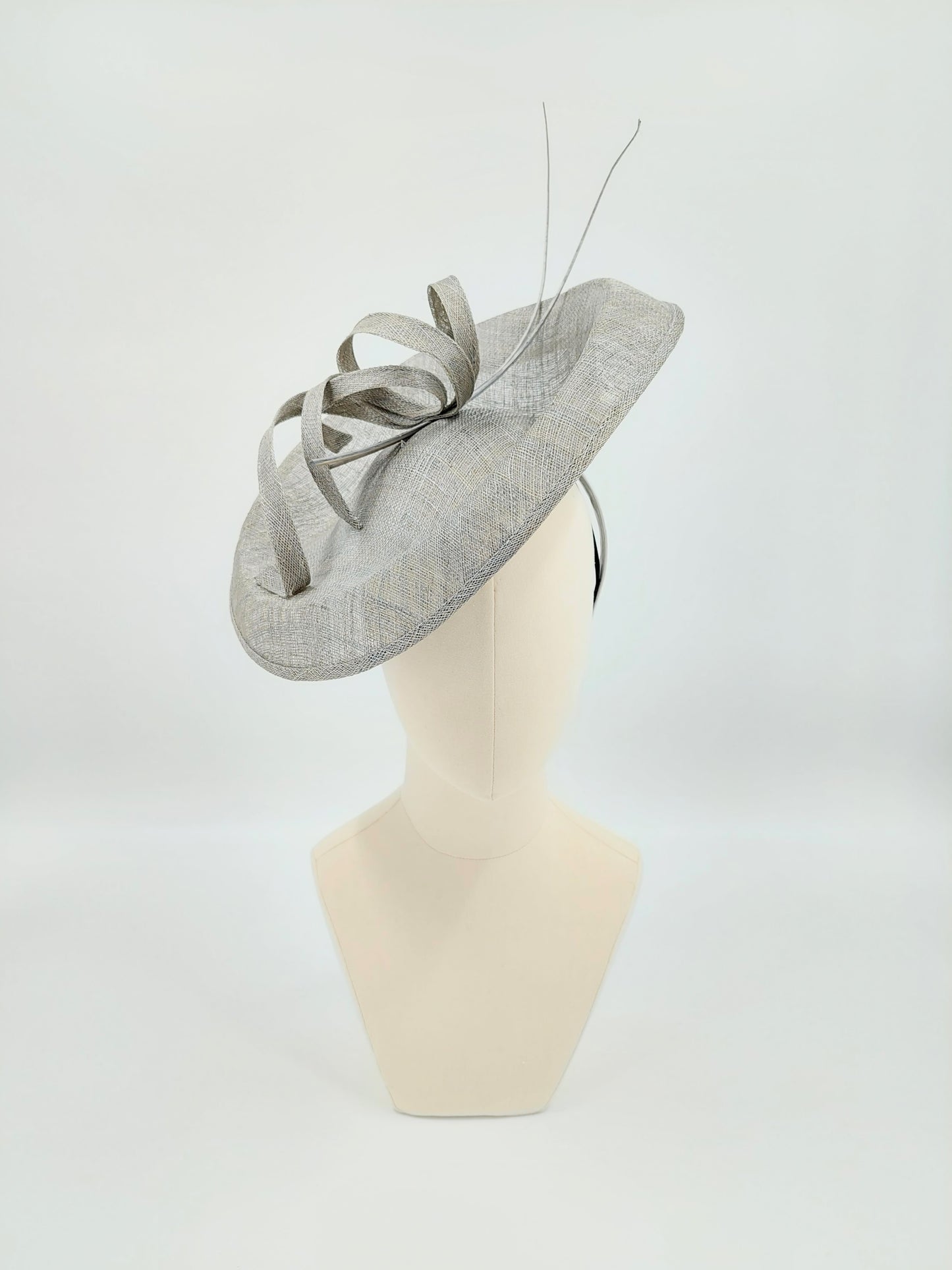 Hat Haven Millinery hat store in Louisville Kentucky, custom hat maker, miller, ladies dress hats, wedding hats, Kentucky Derby hats, fascinators, hatinators, men's hats, hat bands, Ascot hats, fashion on the field, race day hats.