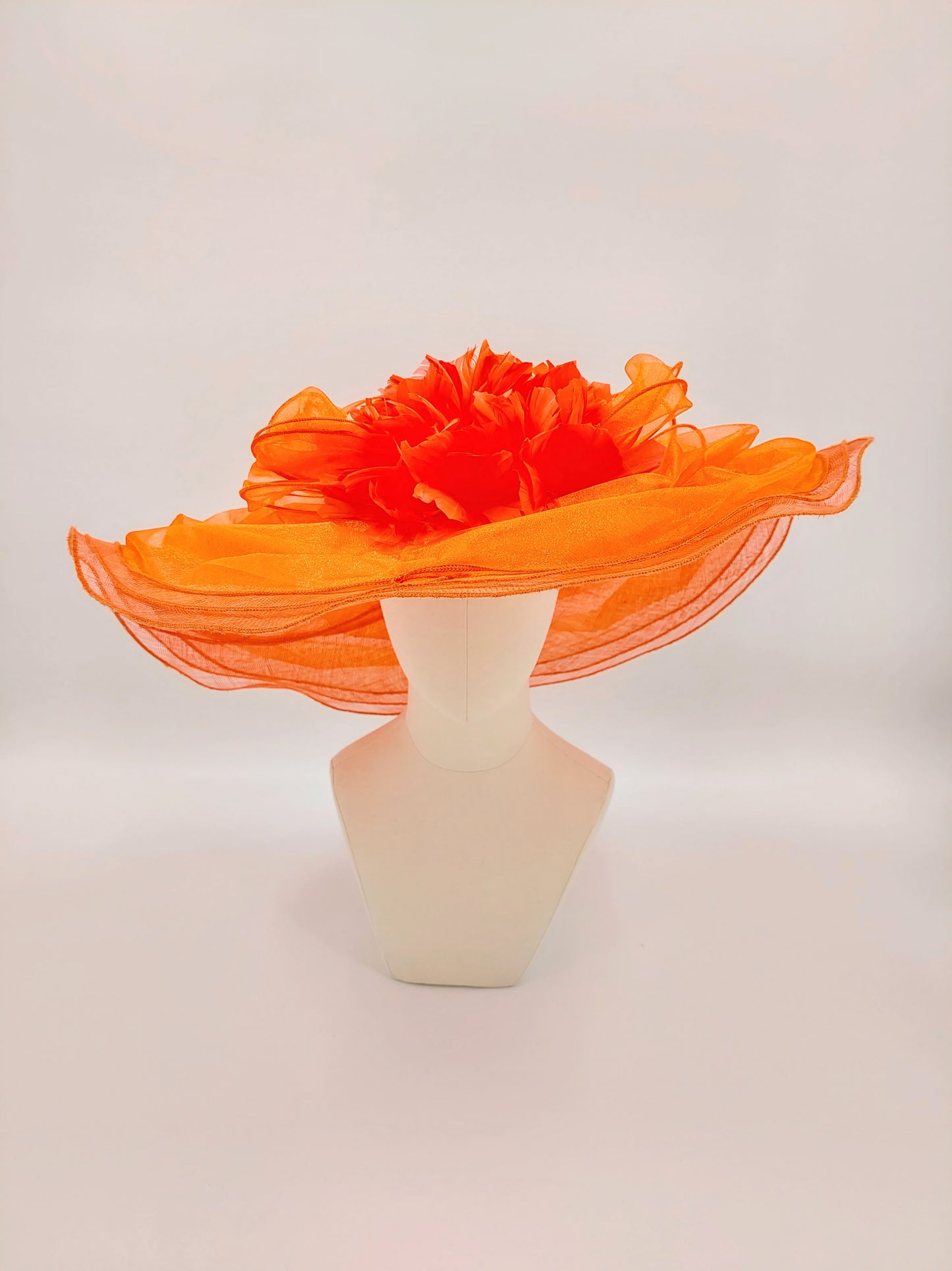 Hat Haven Millinery hat store in Louisville Kentucky, custom hat maker, miller, ladies dress hats, wedding hats, Kentucky Derby hats, fascinators, hatinators, men's hats, hat bands, Ascot hats, fashion on the field, race day hats.