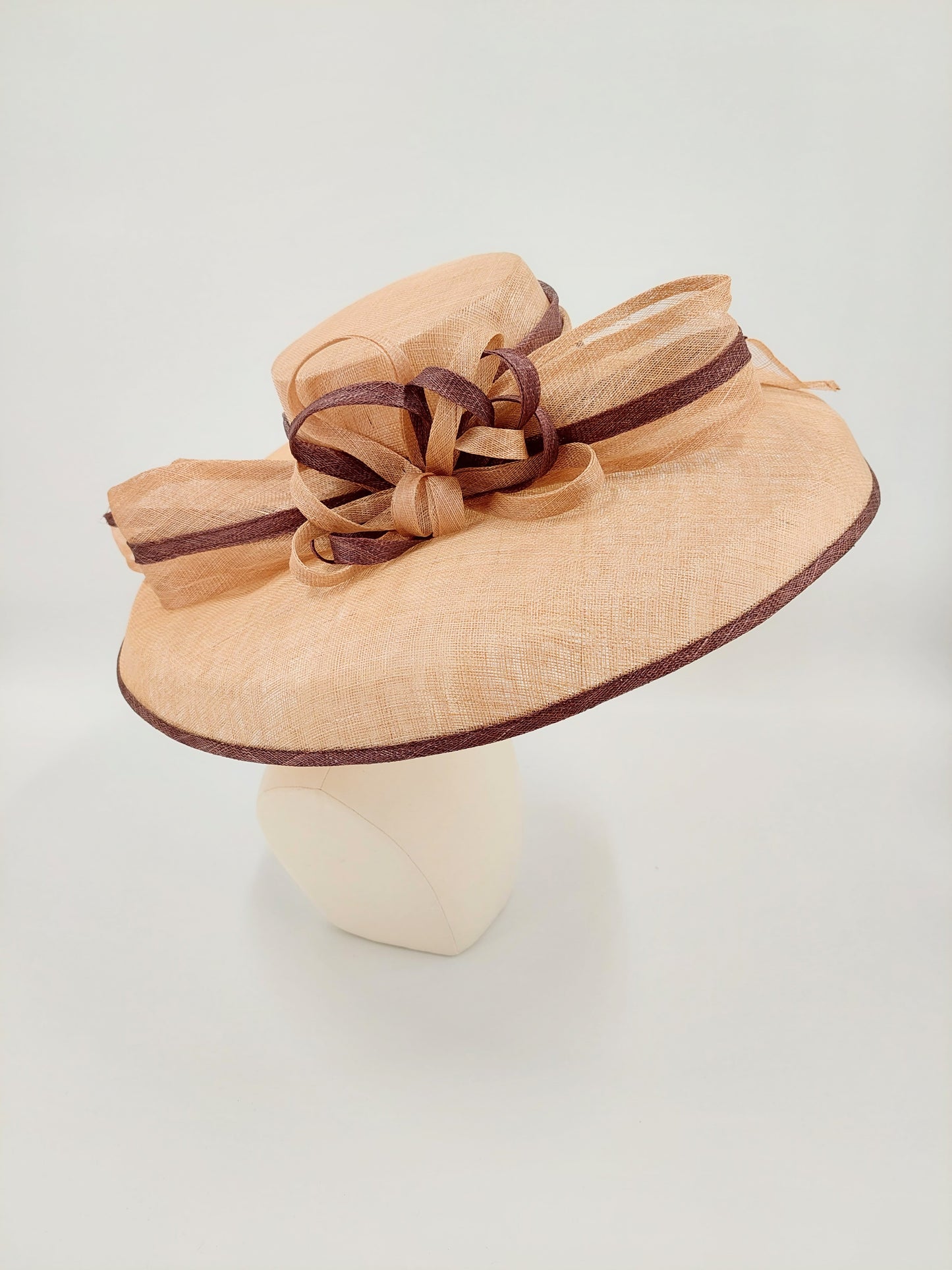 Hat Haven Millinery hat store in Louisville Kentucky, custom hat maker, miller, ladies dress hats, wedding hats, Kentucky Derby hats, fascinators, hatinators, men's hats, hat bands, Ascot hats, fashion on the field, race day hats.