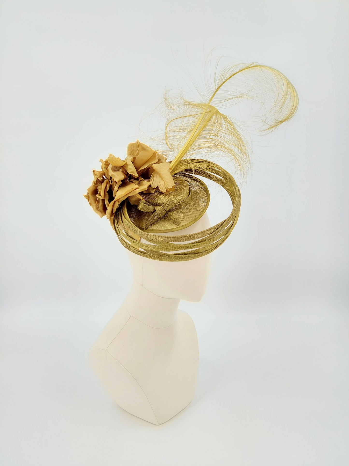 Hat Haven Millinery hat store in Louisville Kentucky, custom hat maker, miller, ladies dress hats, wedding hats, Kentucky Derby hats, fascinators, hatinators, men's hats, hat bands, Ascot hats, fashion on the field, race day hats.