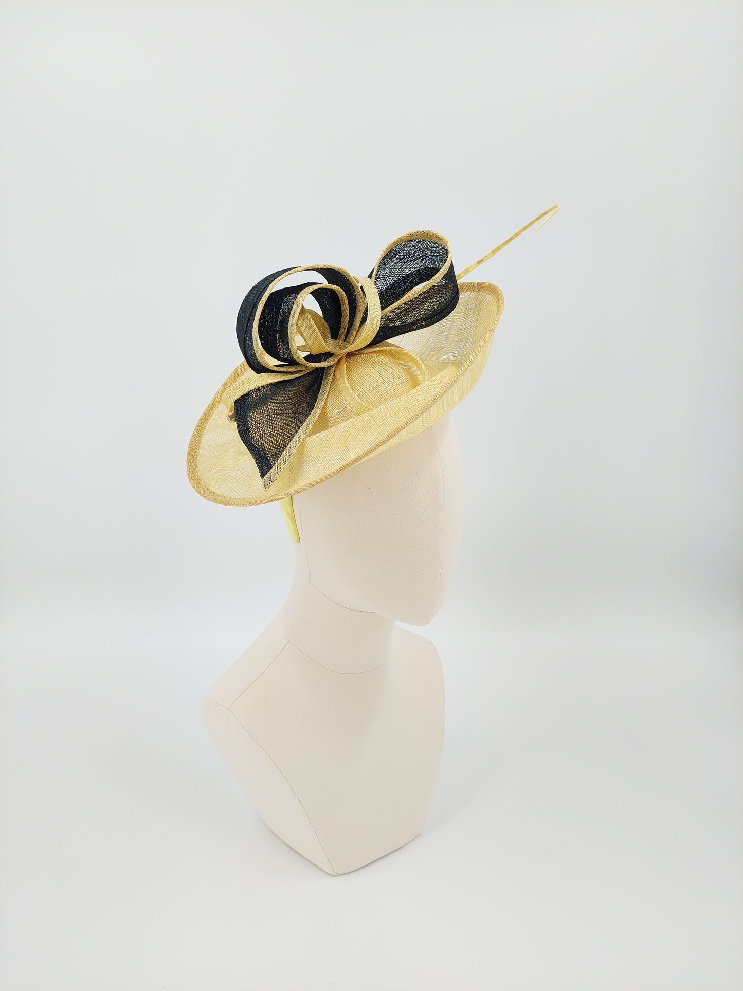 Hat Haven Millinery hat store in Louisville Kentucky, custom hat maker, miller, ladies dress hats, wedding hats, Kentucky Derby hats, fascinators, hatinators, men's hats, hat bands, Ascot hats, fashion on the field, race day hats.
