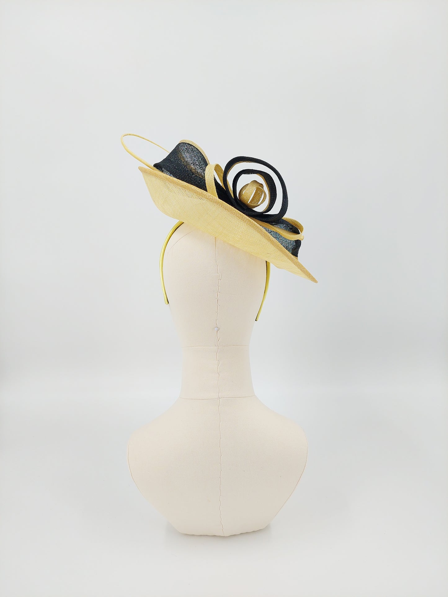 Hat Haven Millinery hat store in Louisville Kentucky, custom hat maker, miller, ladies dress hats, wedding hats, Kentucky Derby hats, fascinators, hatinators, men's hats, hat bands, Ascot hats, fashion on the field, race day hats.