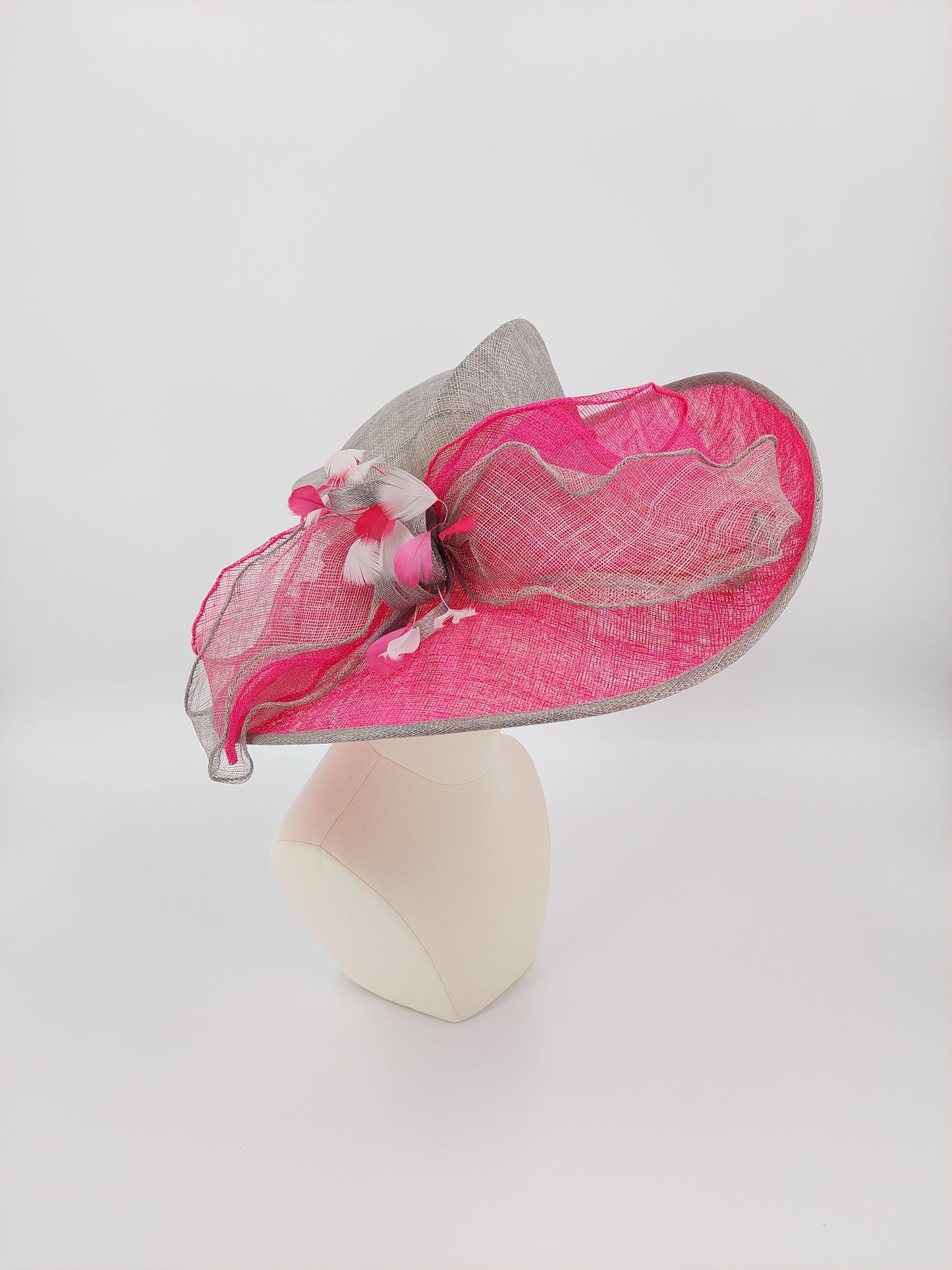 Hat Haven Millinery - handmade hats in Louisville, Kentucky. Custom hats, Derby hats, fascinators, dress hats, Ascot hats, men's hats, hat bands, hat maker, milliner, hatter, church hat, race day hats, hat store in Louisville.