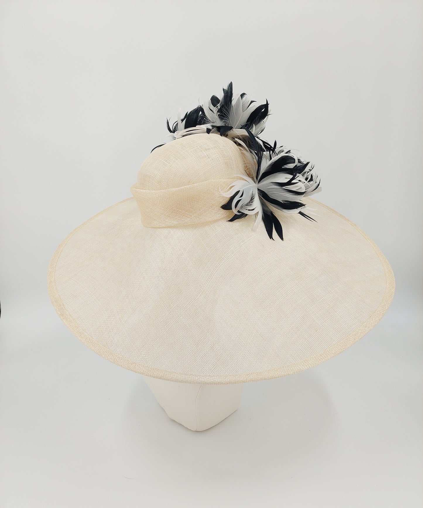 Hat Haven Millinery - handmade hats in Louisville, Kentucky. Custom hats, Derby hats, fascinators, dress hats, Ascot hats, men's hats, hat bands, hat maker, milliner, hatter, church hat, race day hats, hat store in Louisville.