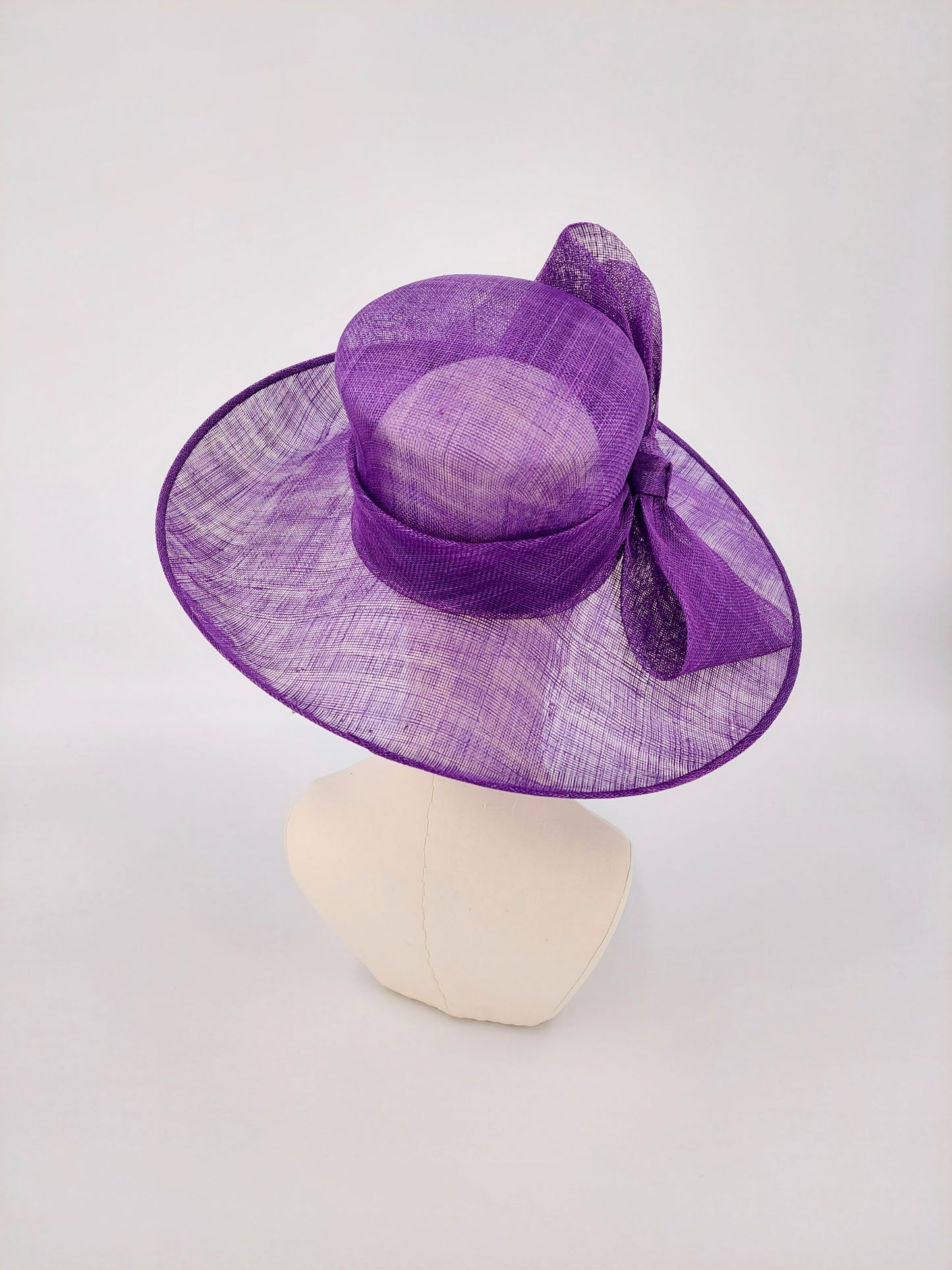 Hat Haven Millinery - handmade hats in Louisville, Kentucky. Custom hats, Derby hats, fascinators, dress hats, Ascot hats, men's hats, hat bands, hat maker, milliner, hatter, church hat, race day hats, hat store in Louisville.