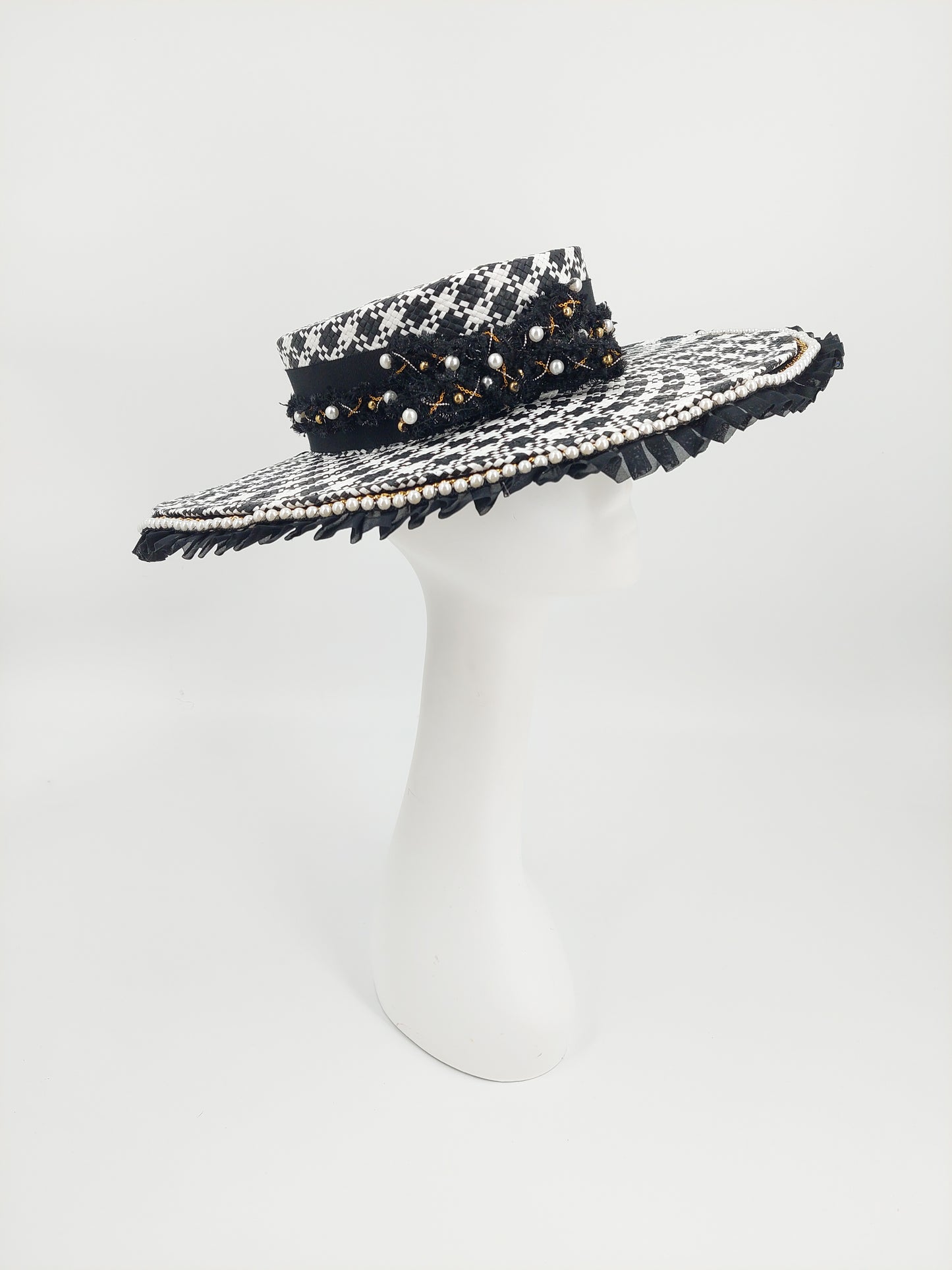 Hat Haven Millinery - Hand made Kentucky Derby hats and fascinators. Custom hat maker.