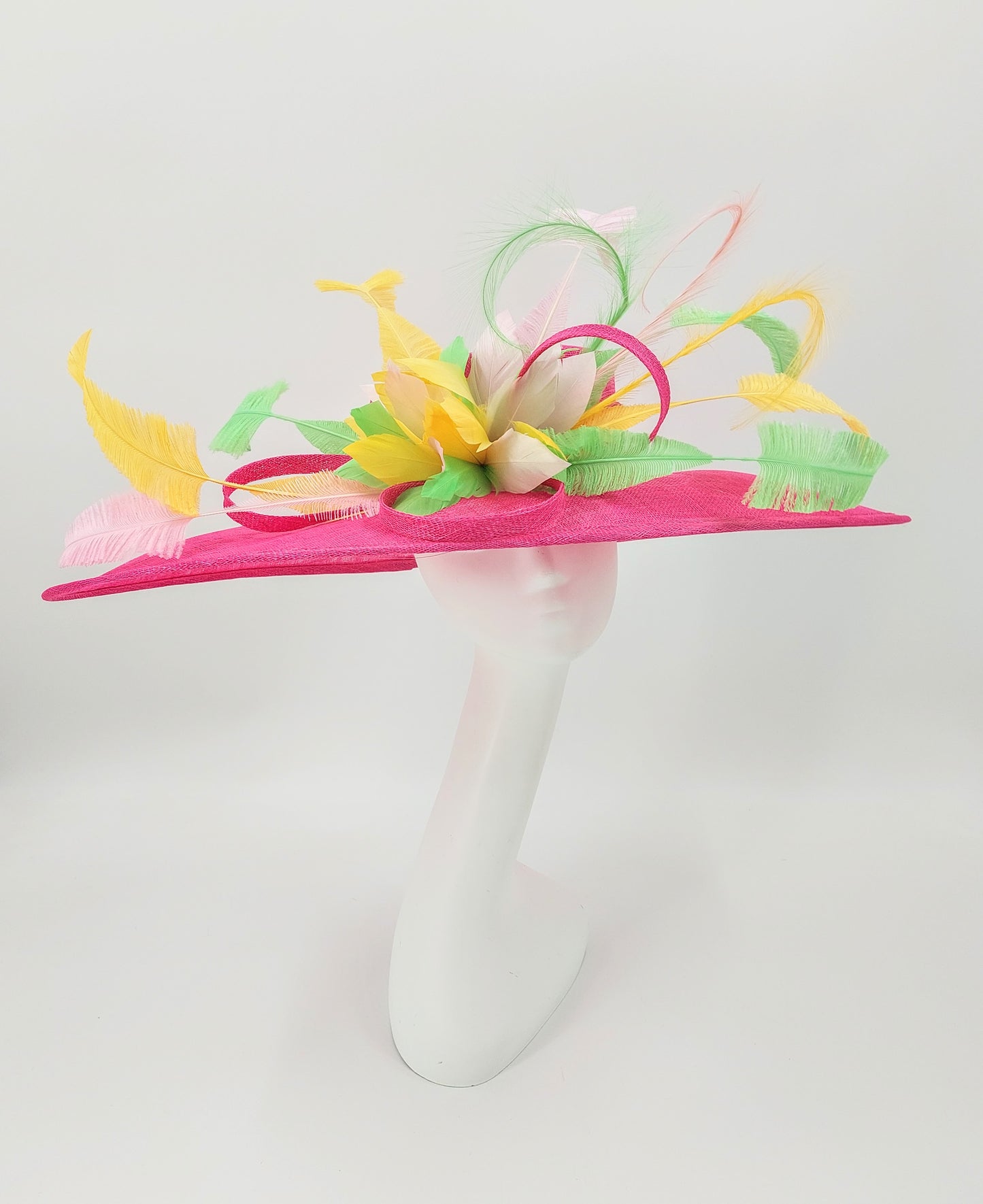 Hat Haven Millinery - Official Milliner of the Kentucky Derby Museum. Featured in the Official Style Guide of the Kentucky Derby. Visit our pop up shop at the Hyatt Regency in Downtown Louisville during Derby week.