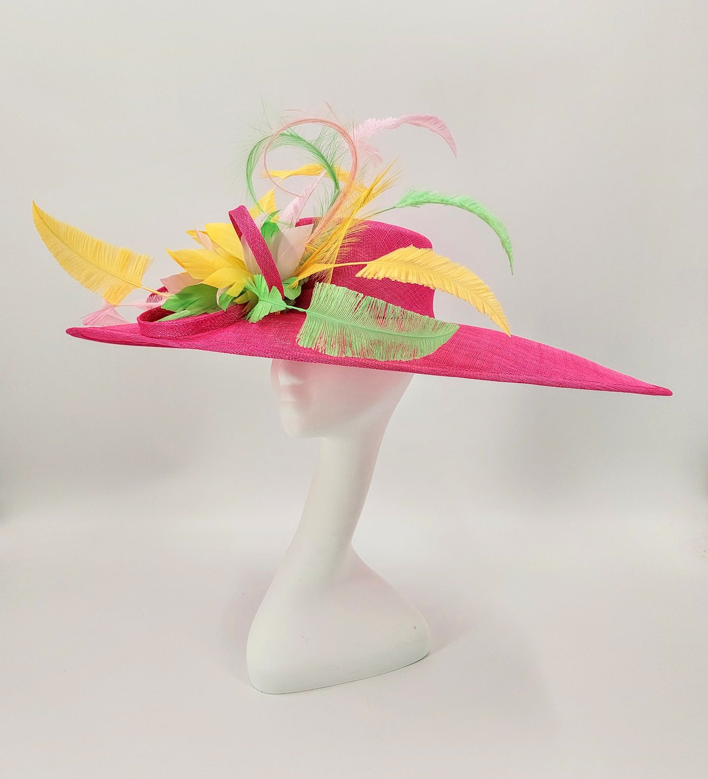 Hat Haven Millinery - Official Milliner of the Kentucky Derby Museum. Featured in the Official Style Guide of the Kentucky Derby. Visit our pop up shop at the Hyatt Regency in Downtown Louisville during Derby week.