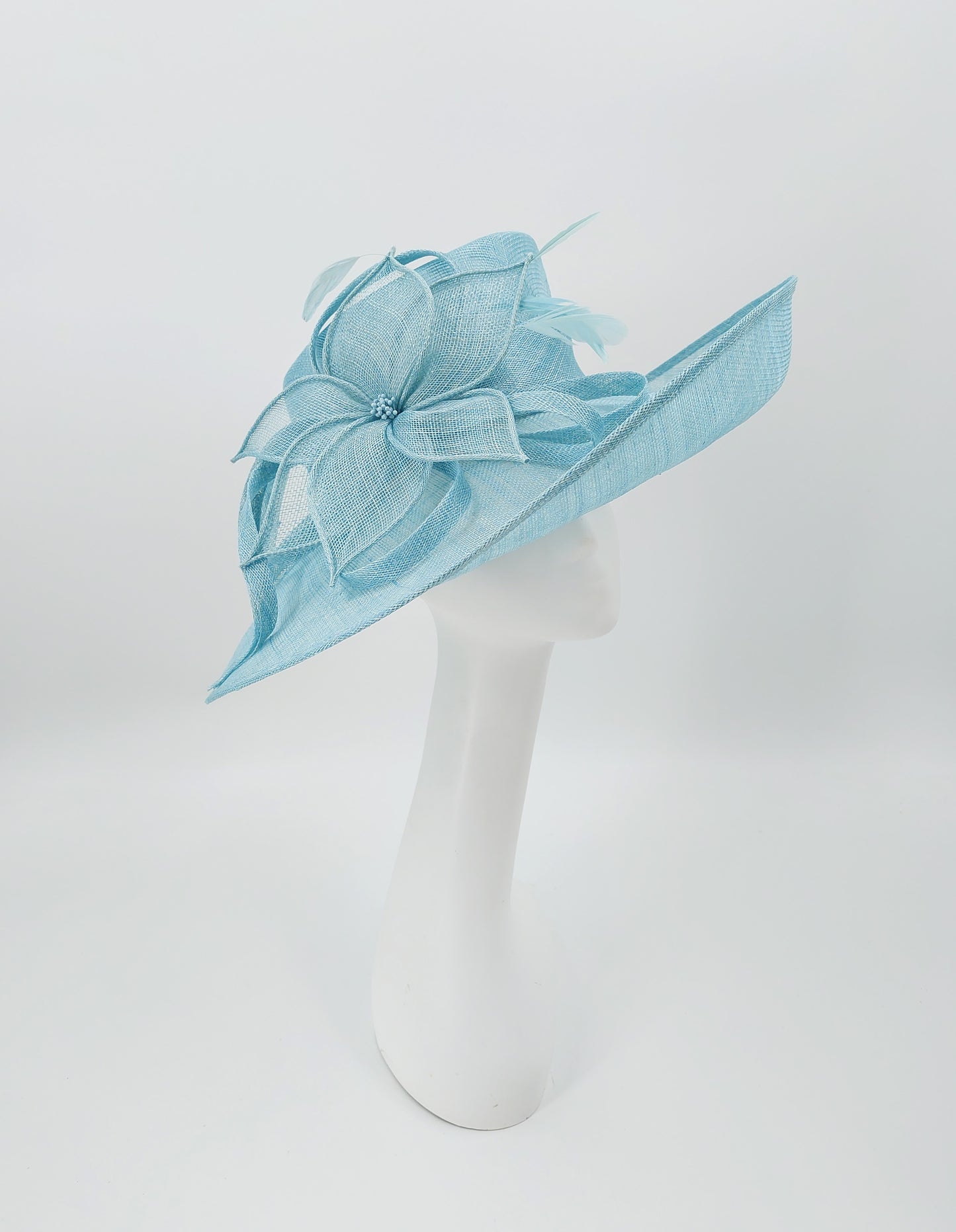 Hat Haven Millinery - An Official Milliner of the Kentucky Derby Museum. Hand made Kentucky Derby Hats & Fascinators. Visit of  pop up shop at the Hyatt Regency during Derby week.