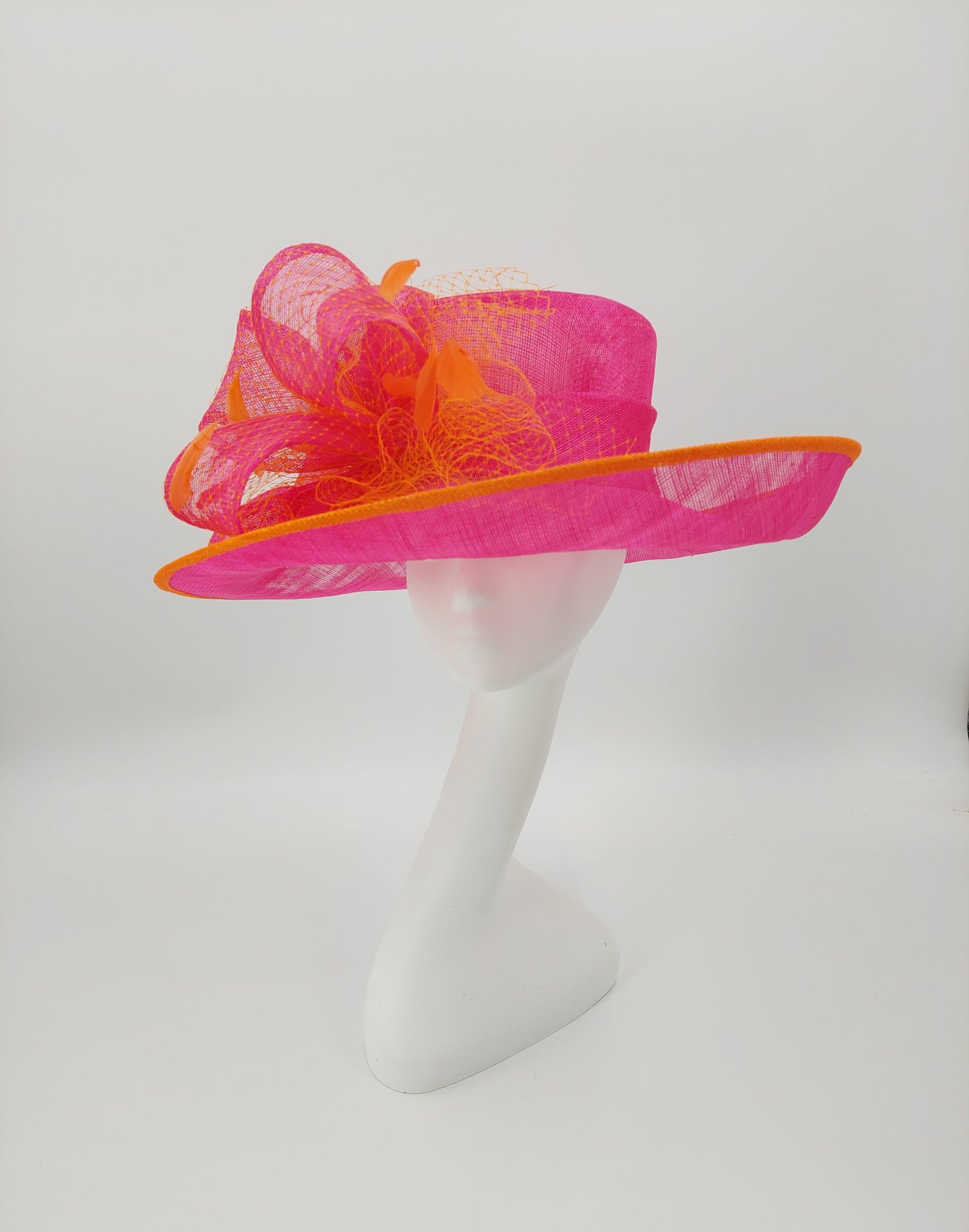 Hat Haven Millinery - An Official Milliner of the Kentucky Derby Museum. Hand made Kentucky Derby Hats & Fascinators. Visit of  pop up shop at the Hyatt Regency during Derby week.